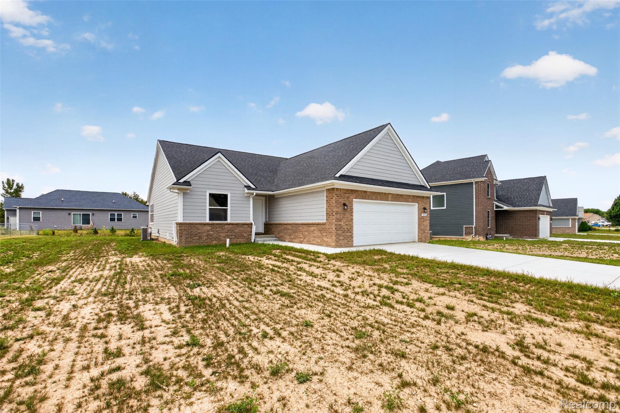 10206 Hunt Drive Property Photo 3
