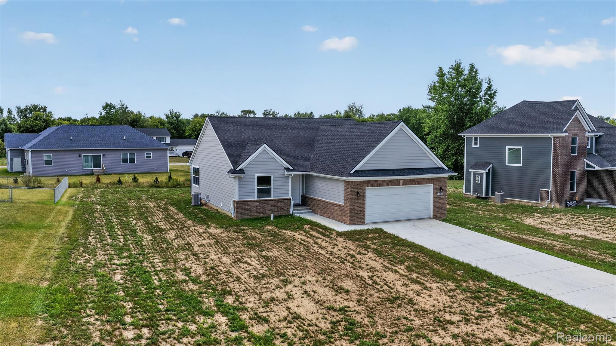 10206 Hunt Drive Property Photo 4