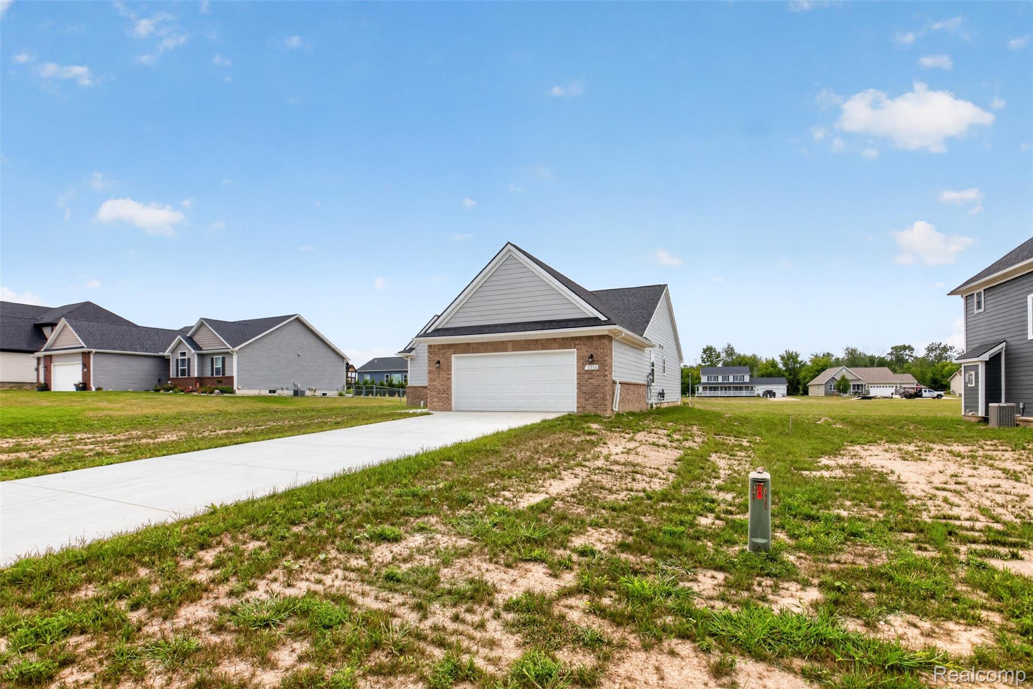 10206 Hunt Drive Property Photo 5