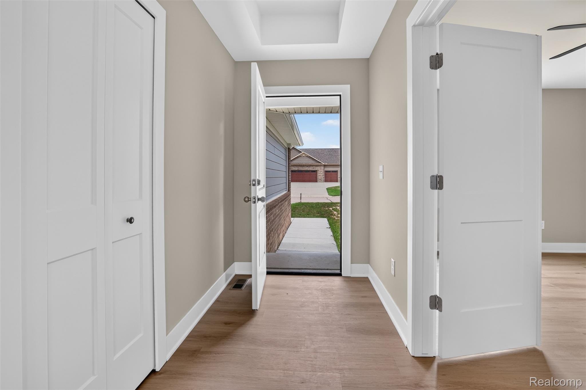 10206 Hunt Drive Property Photo 17