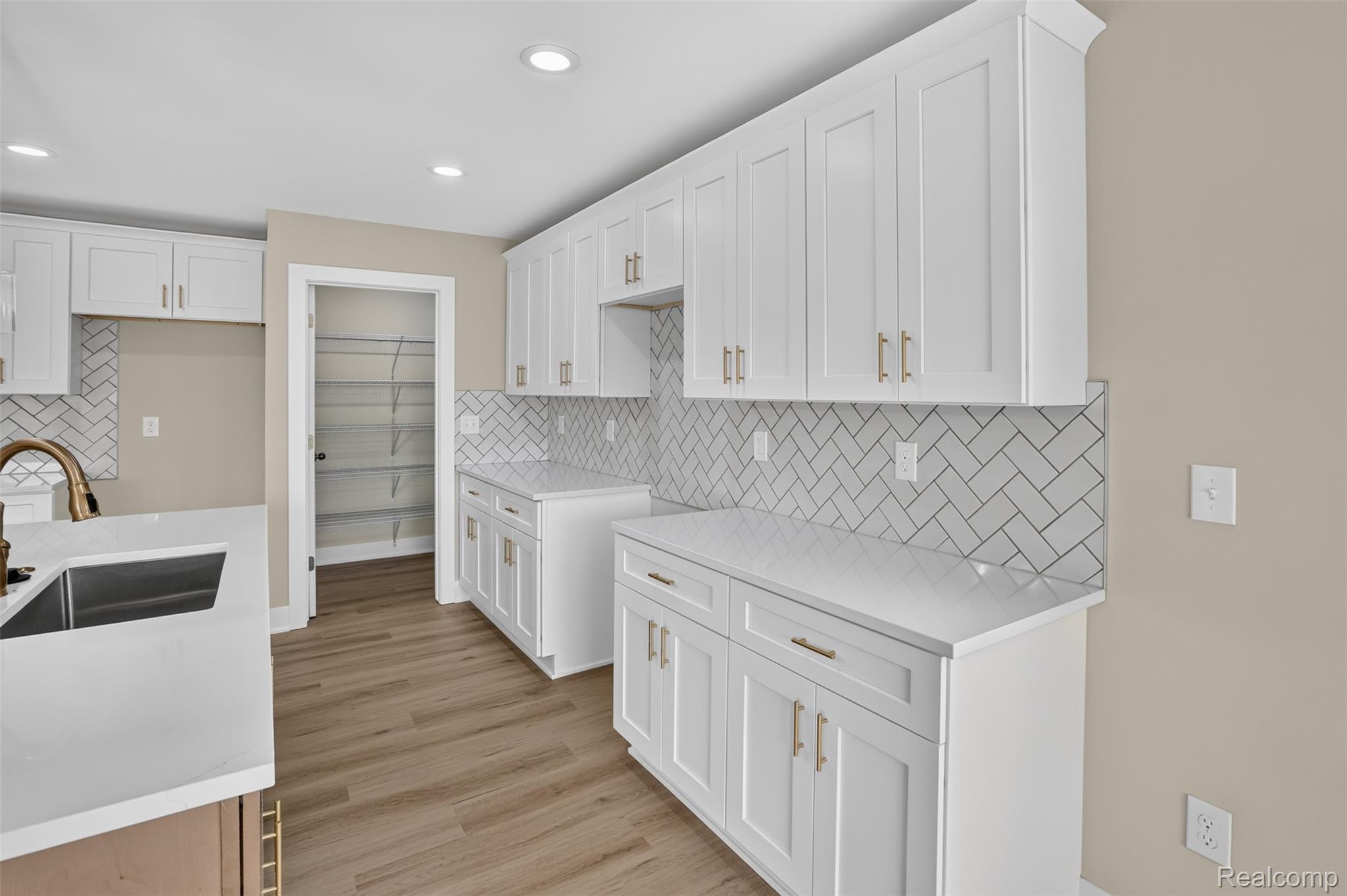 10206 Hunt Drive Property Photo 26