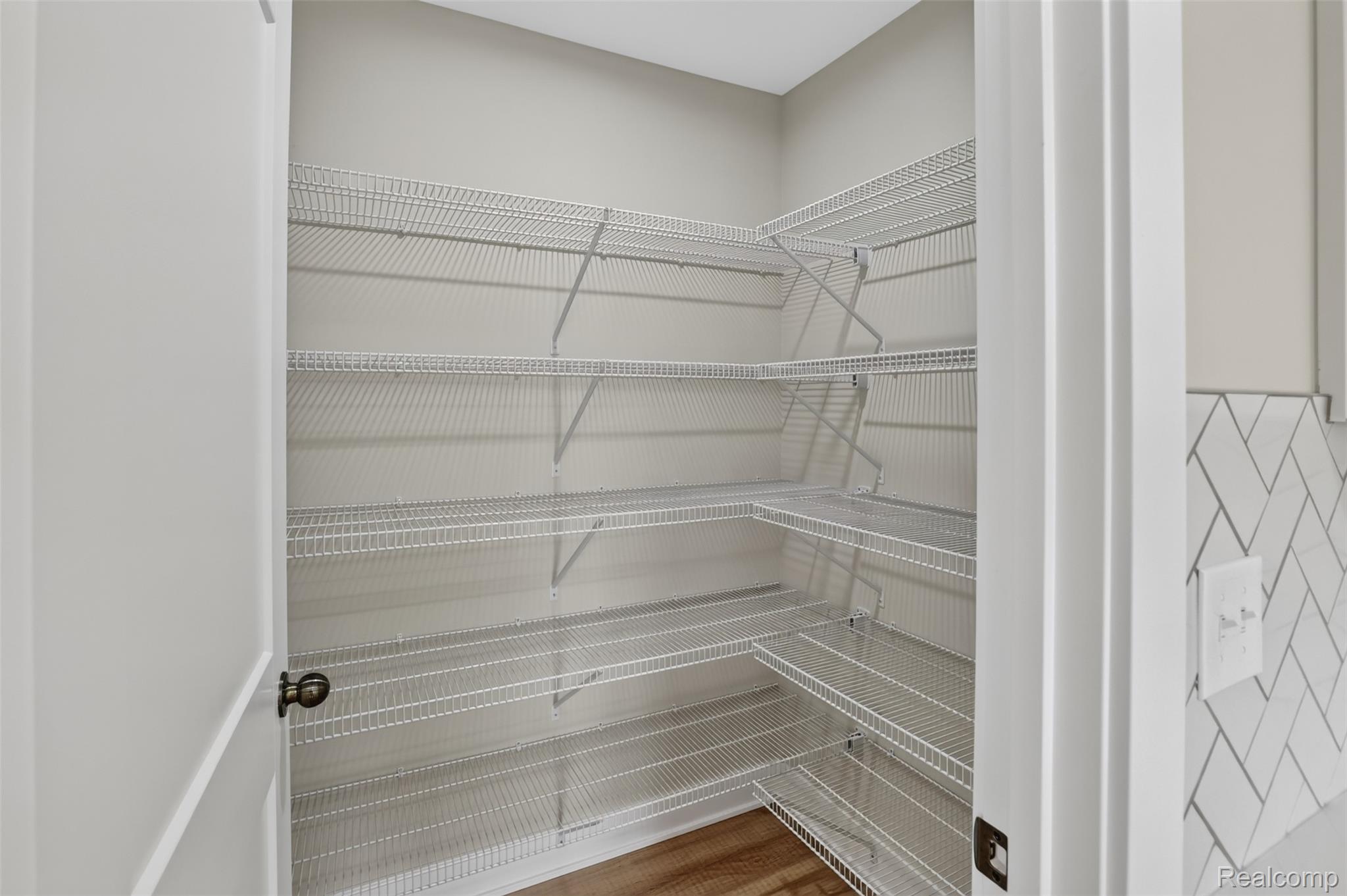 10206 Hunt Drive Property Photo 28