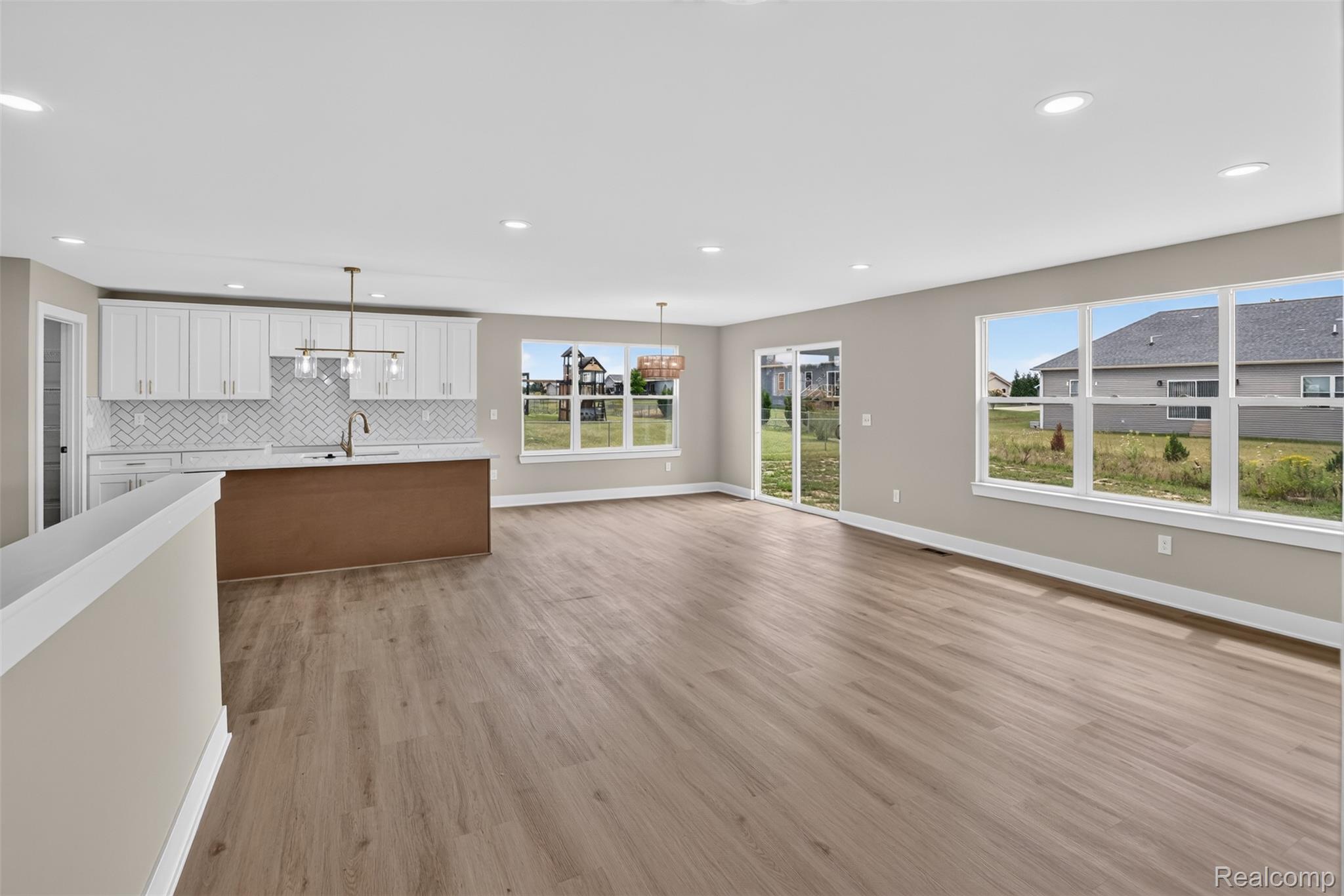 10206 Hunt Drive Property Photo 31