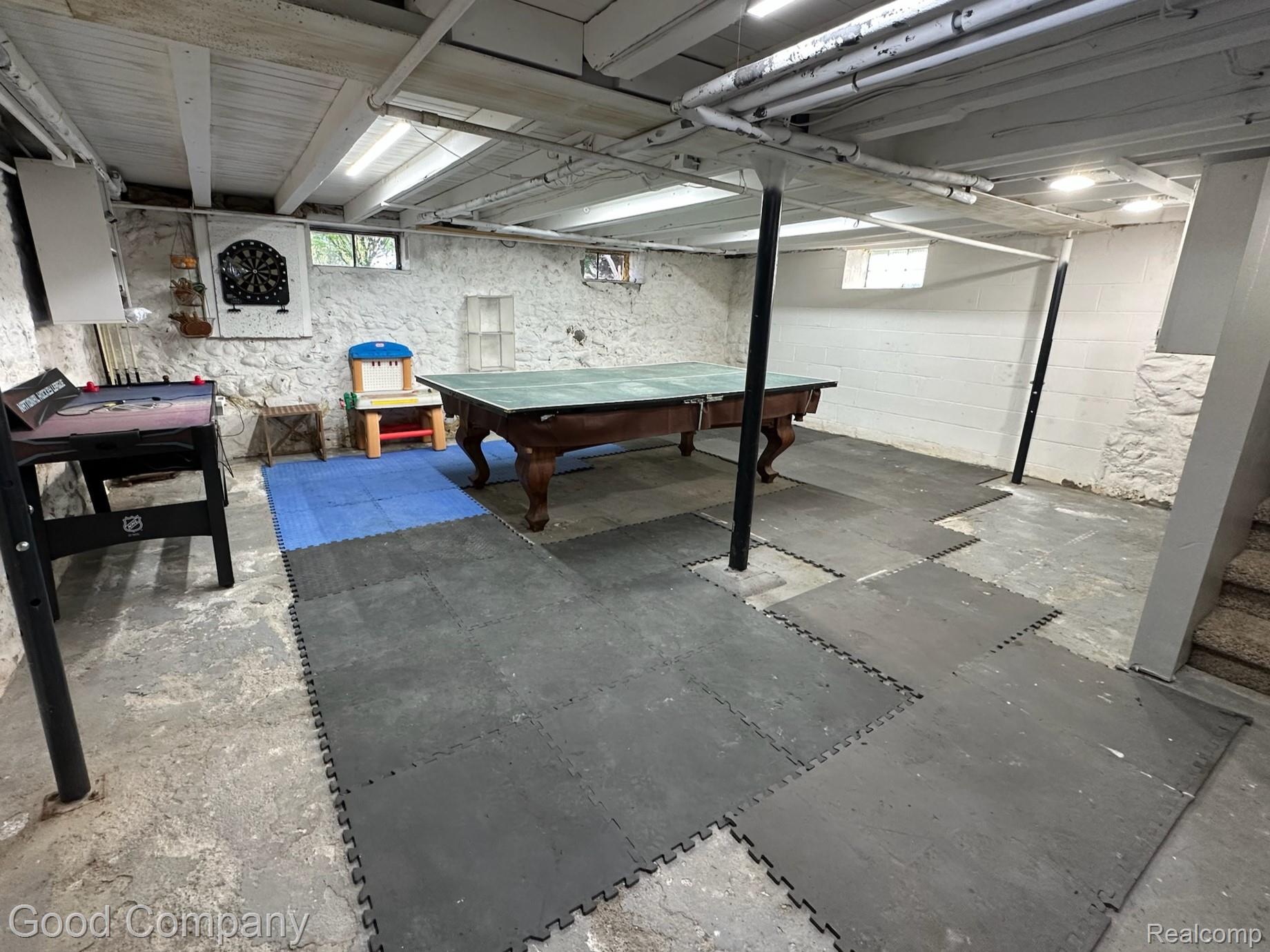 720 W Commerce Road Property Photo 14