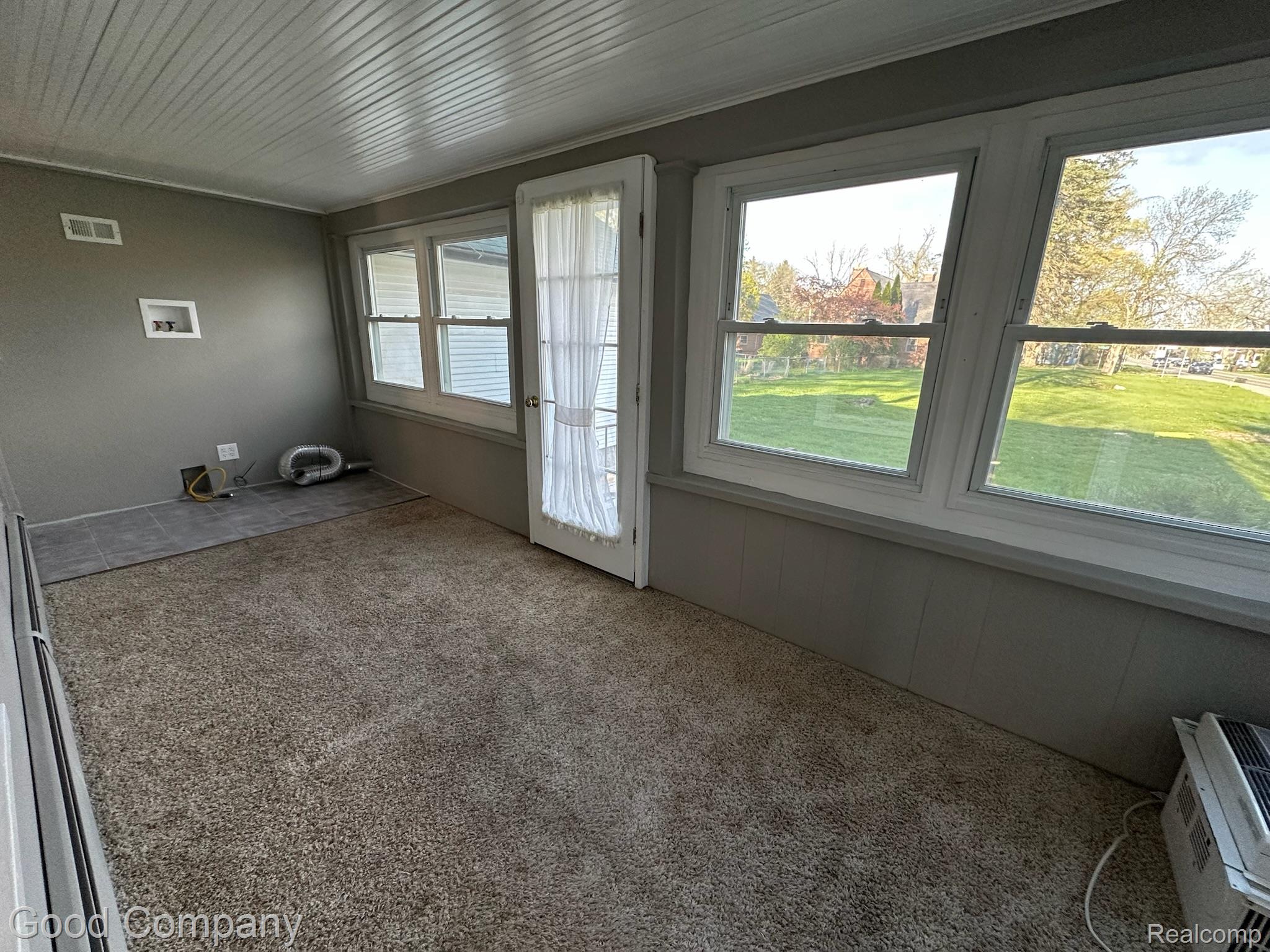 720 W Commerce Road Property Photo 16