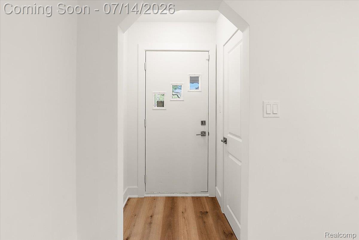 2155 E 8 Mile Road Property Photo 7