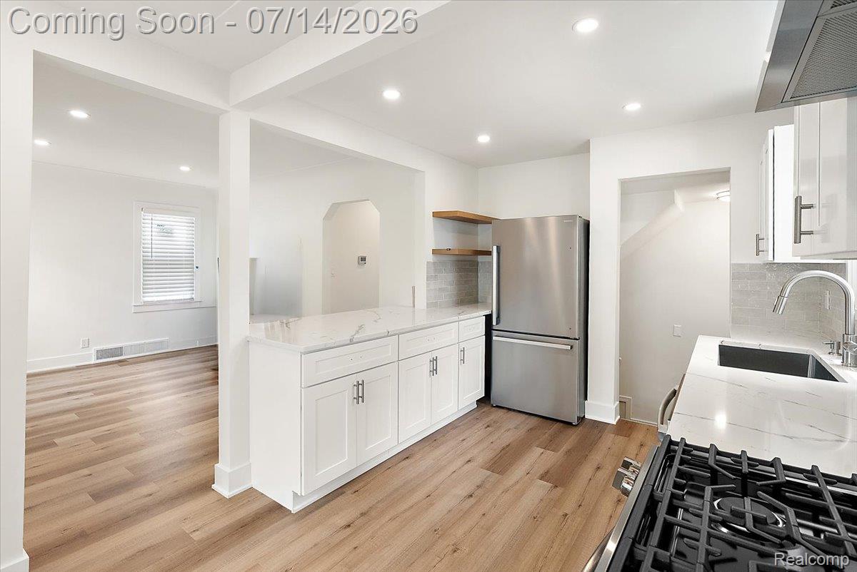 2155 E 8 Mile Road Property Photo 13
