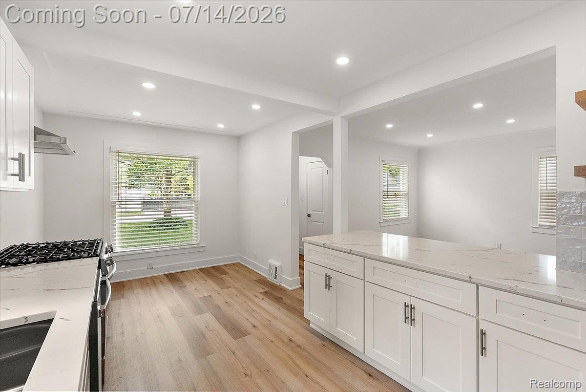 2155 E 8 Mile Road Property Photo 14