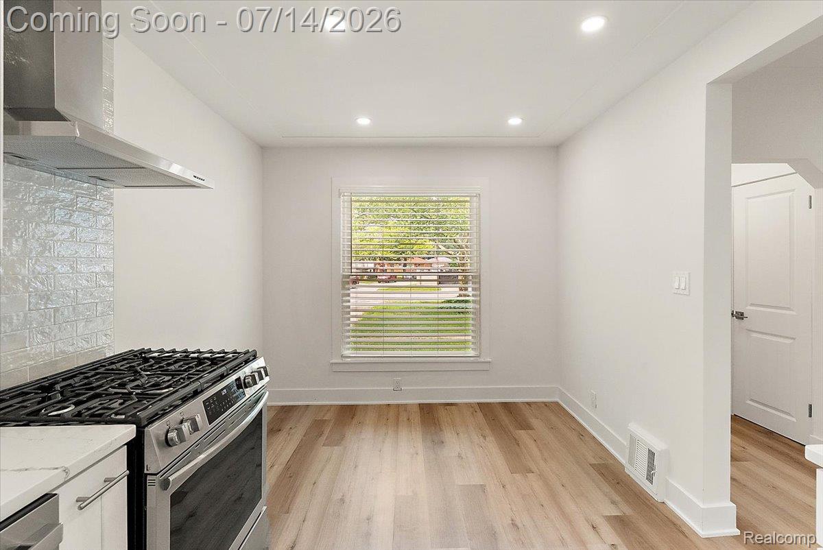 2155 E 8 Mile Road Property Photo 16