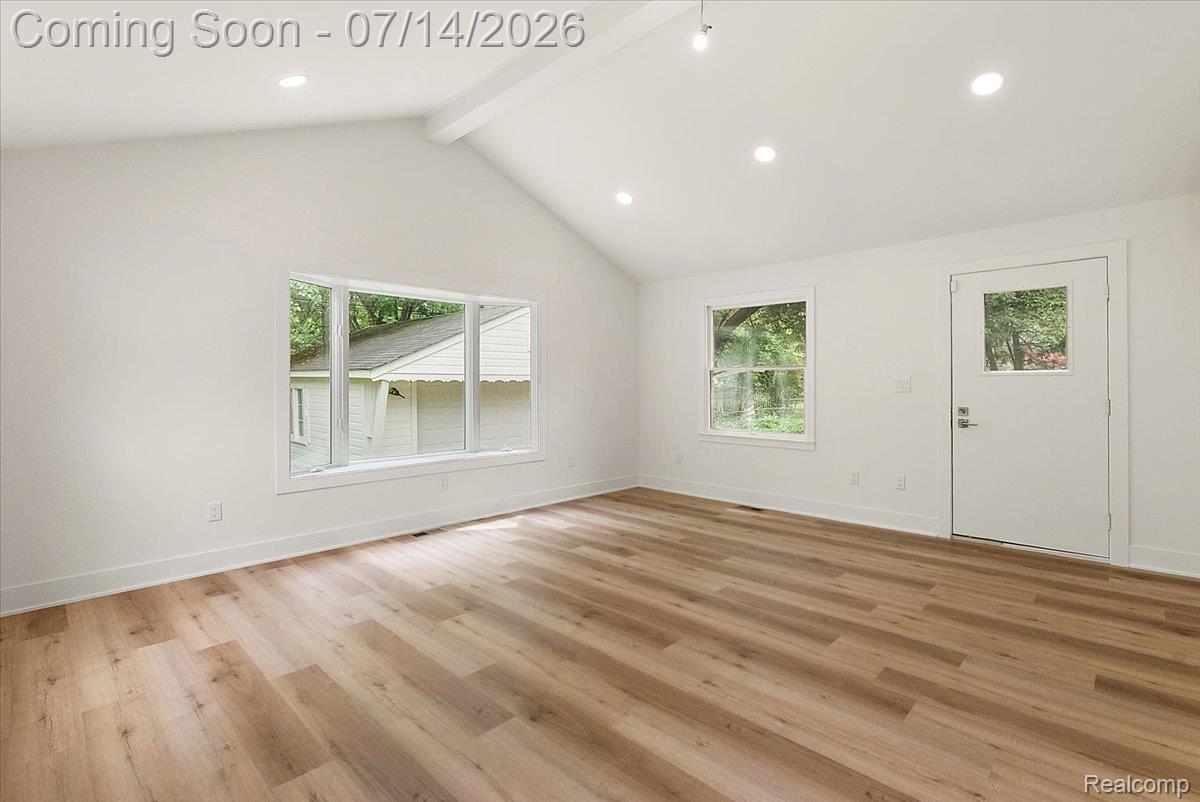 2155 E 8 Mile Road Property Photo 17