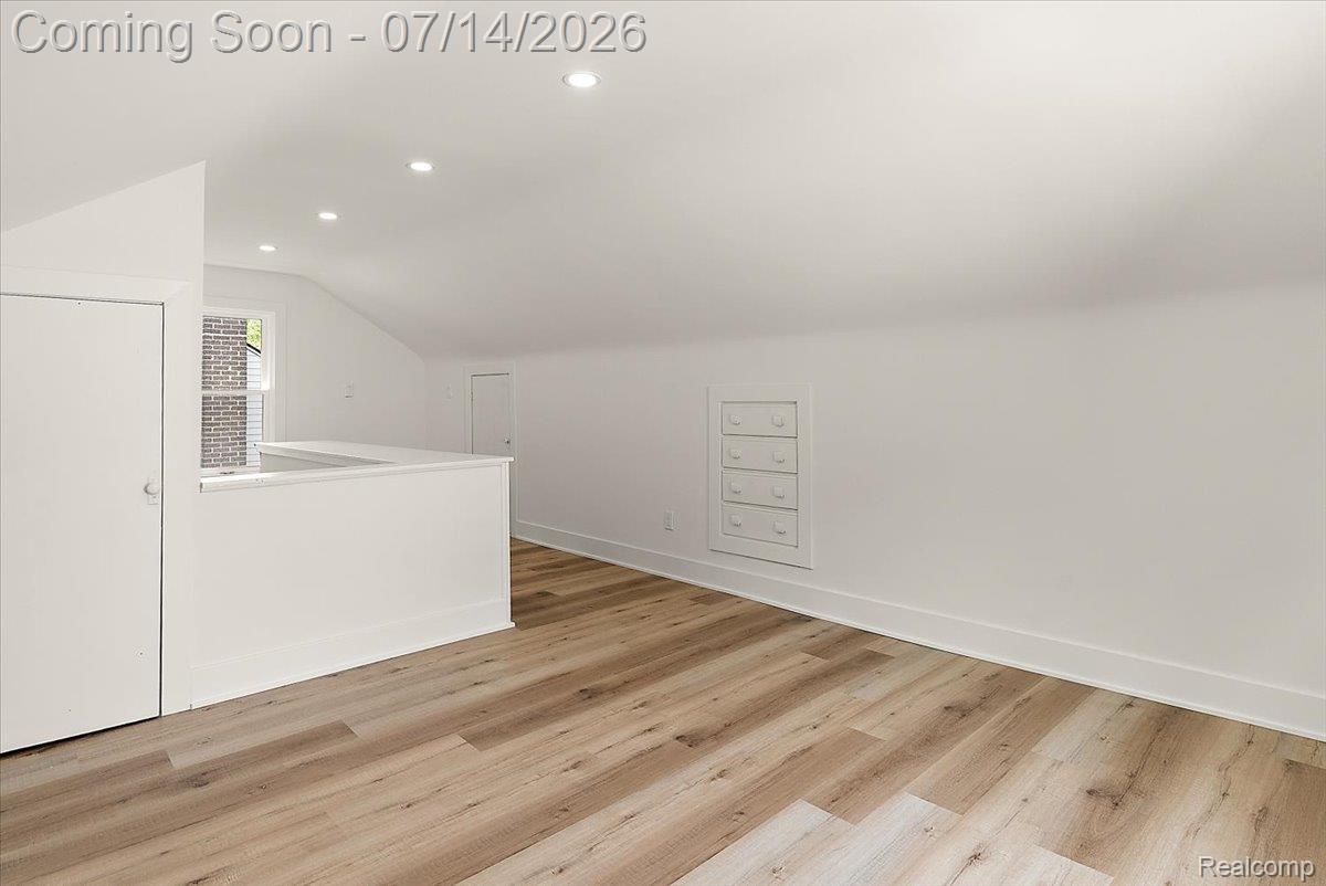 2155 E 8 Mile Road Property Photo 28