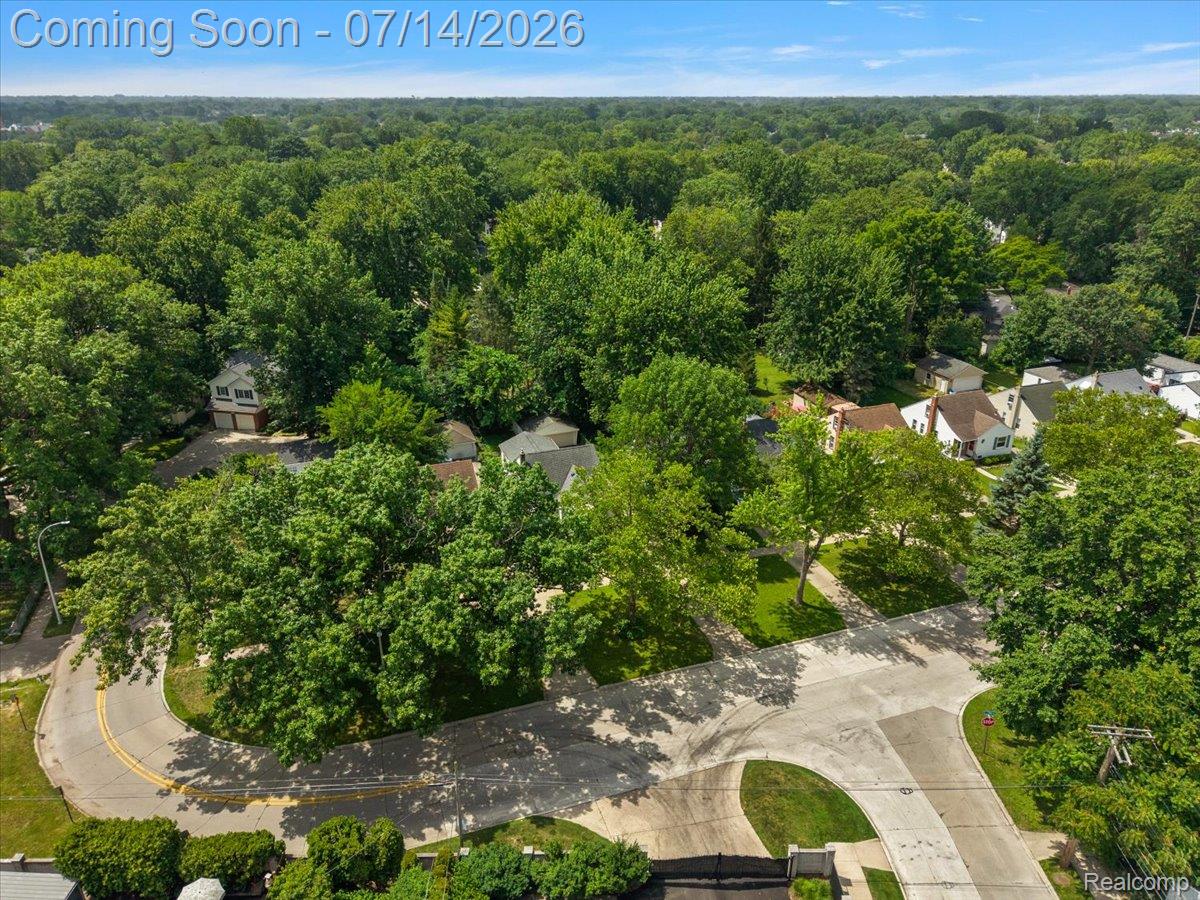 2155 E 8 Mile Road Property Photo 32