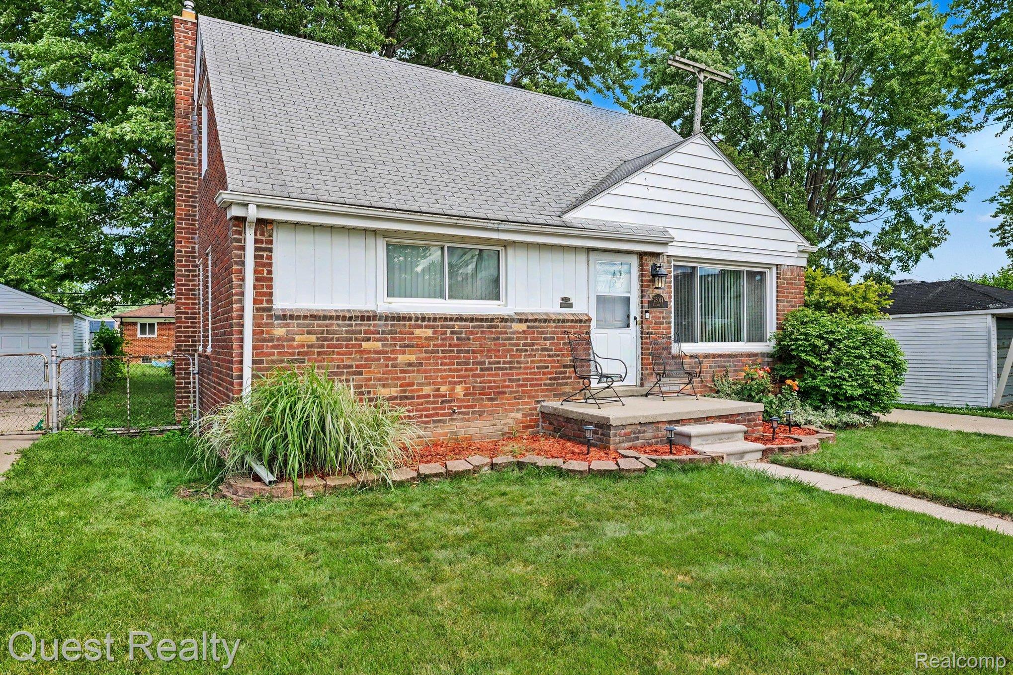25074 Waldorf Street Property Photo 3