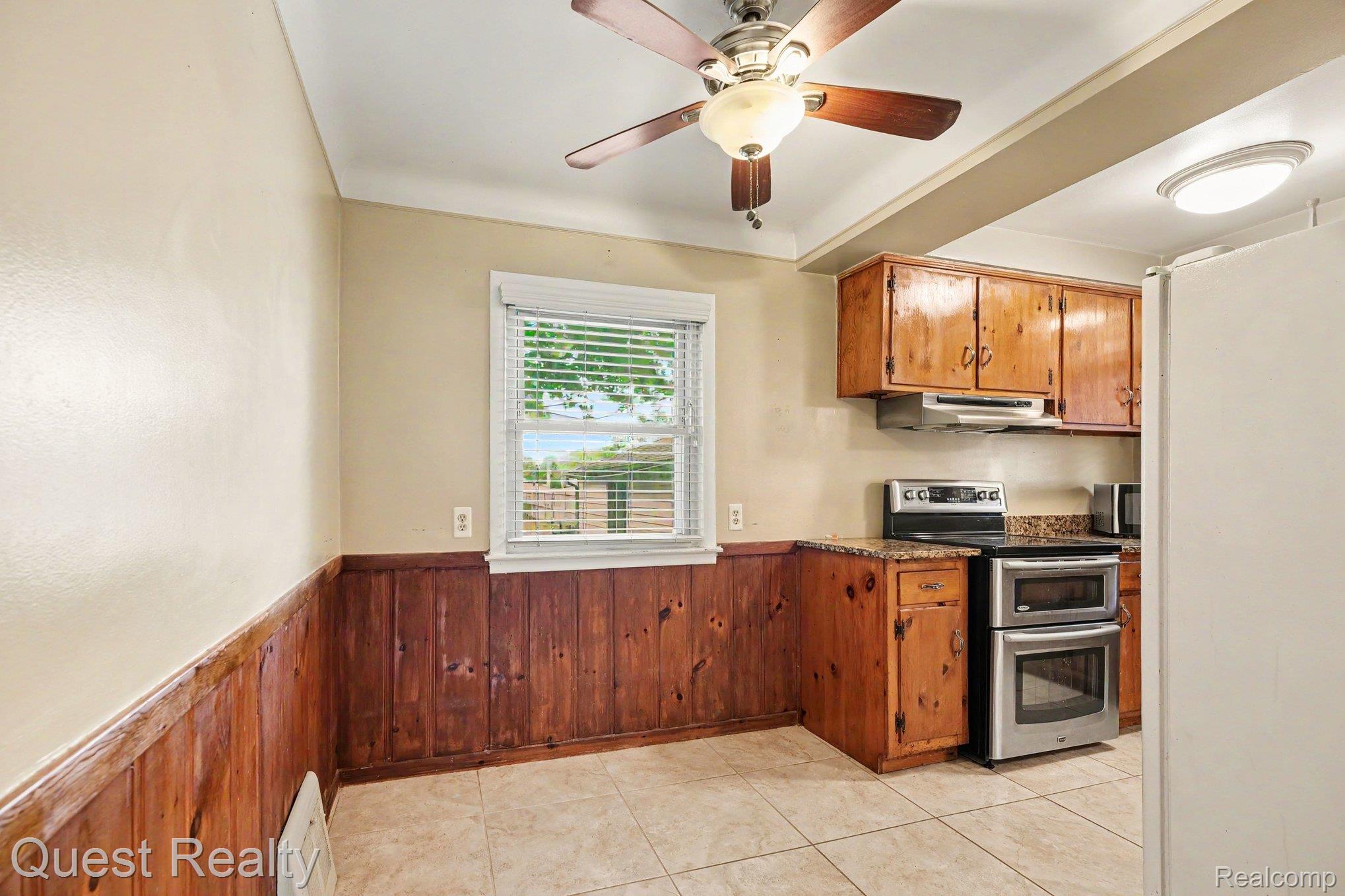 25074 Waldorf Street Property Photo 10