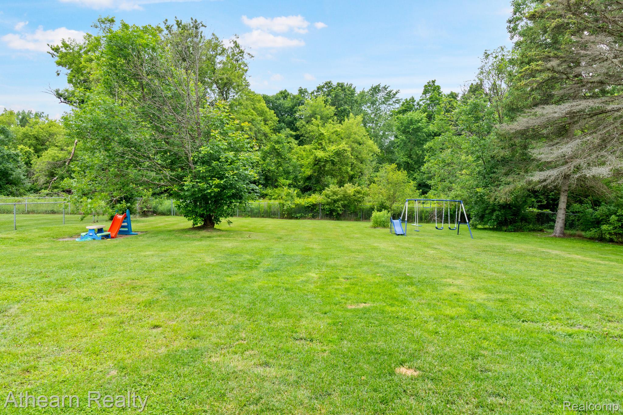 7156 Sharp Road Property Photo 5