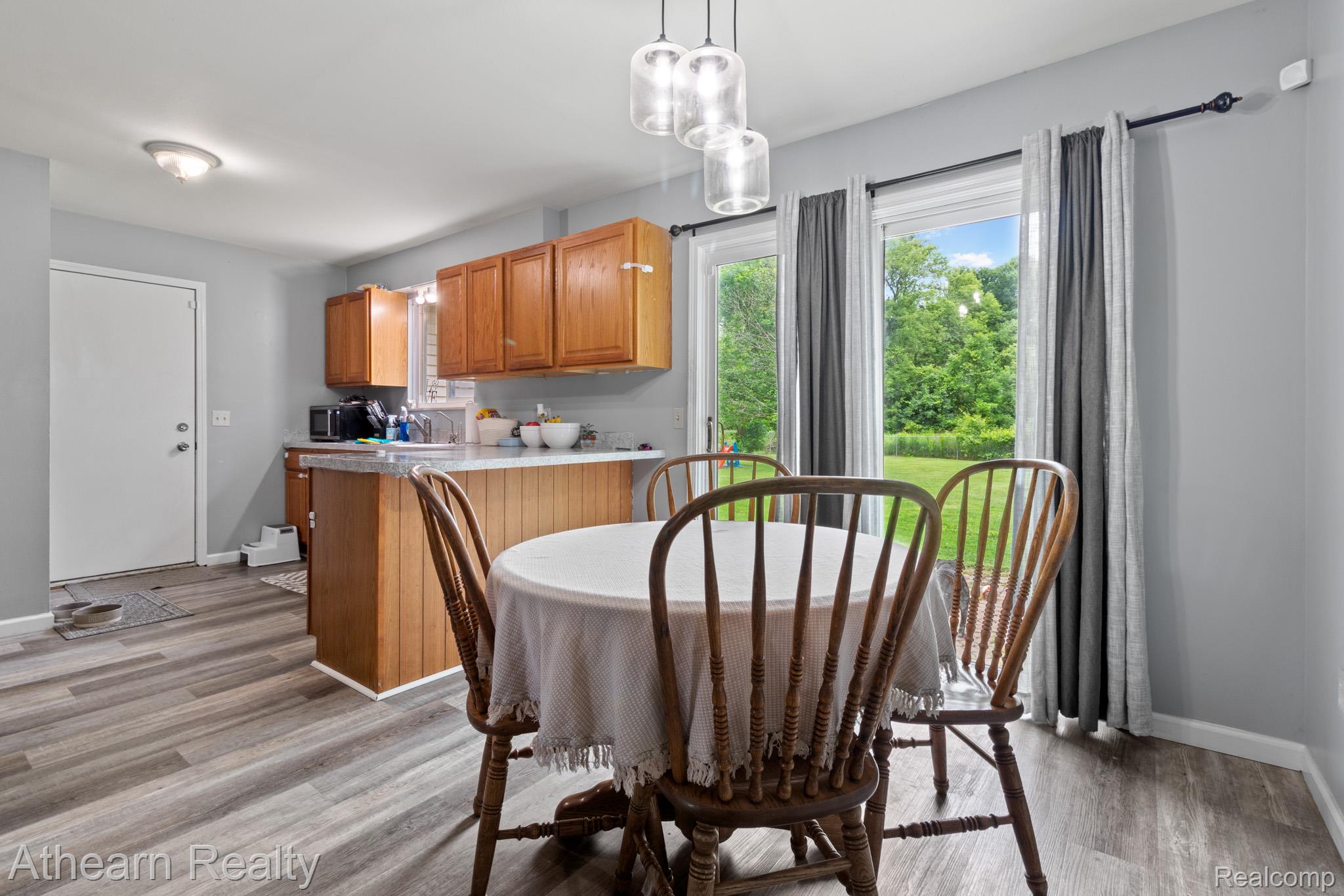 7156 Sharp Road Property Photo 16
