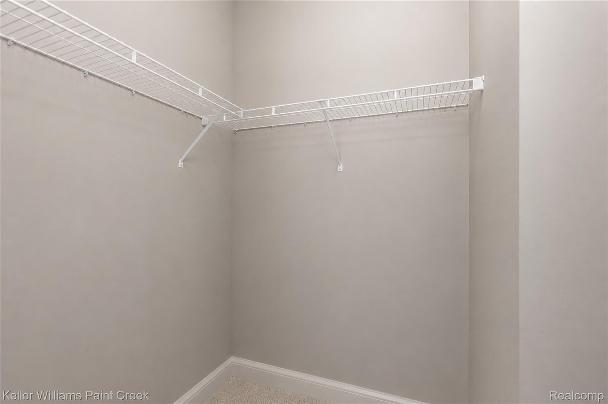 2100 Shane Court Property Photo 5