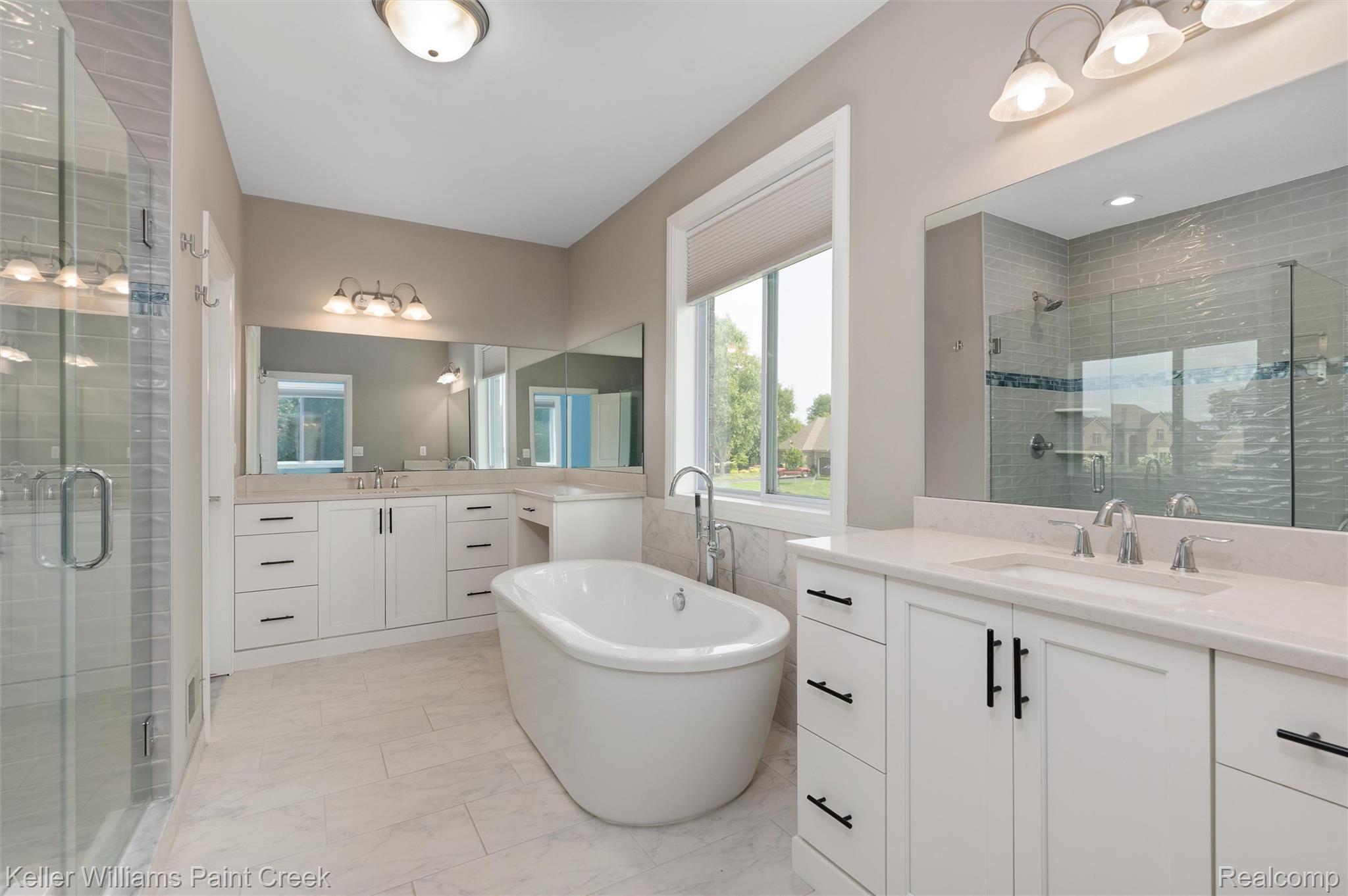 2100 Shane Court Property Photo 17