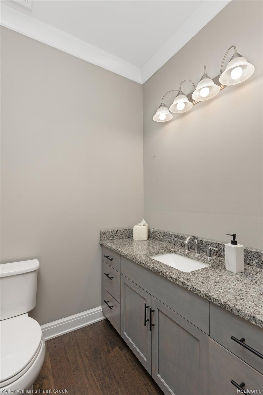 2100 Shane Court Property Photo 32