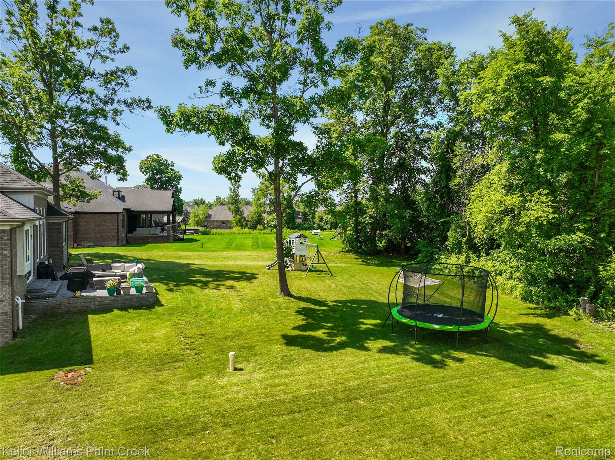 2100 Shane Court Property Photo 47