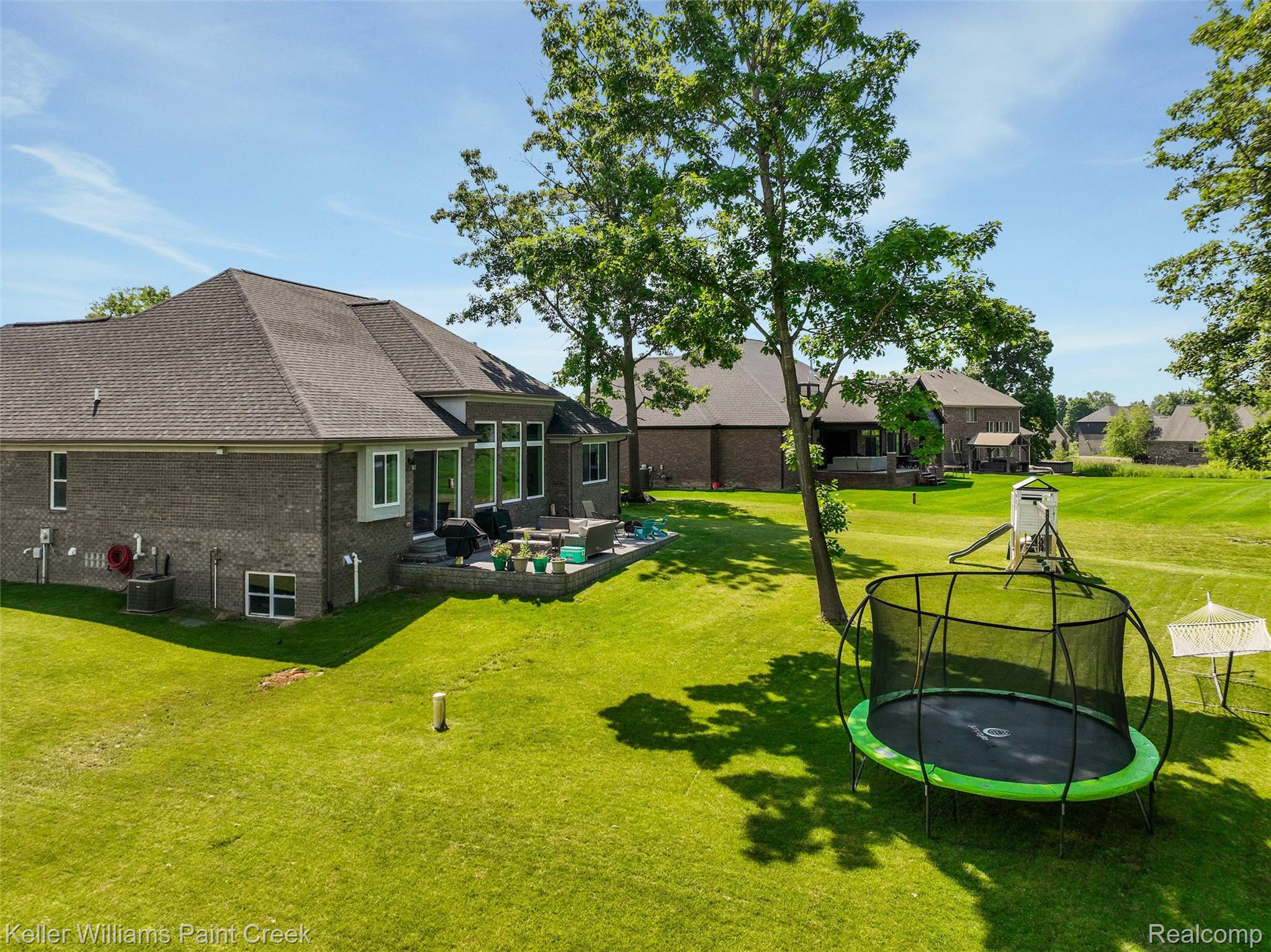 2100 Shane Court Property Photo 48