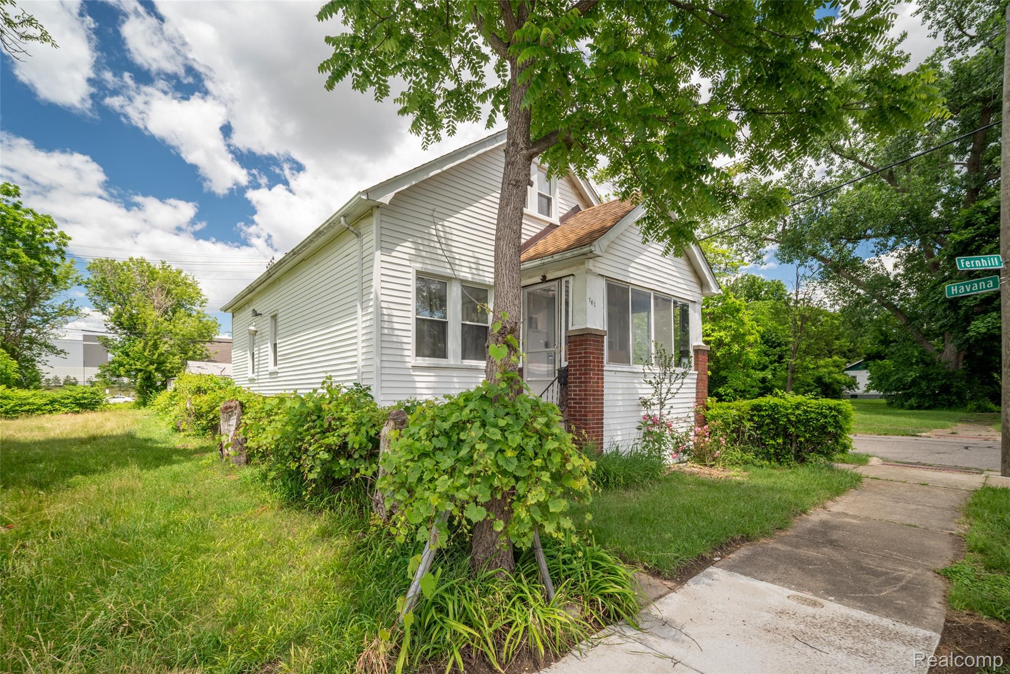 702 Fernhill Street Property Photo 1