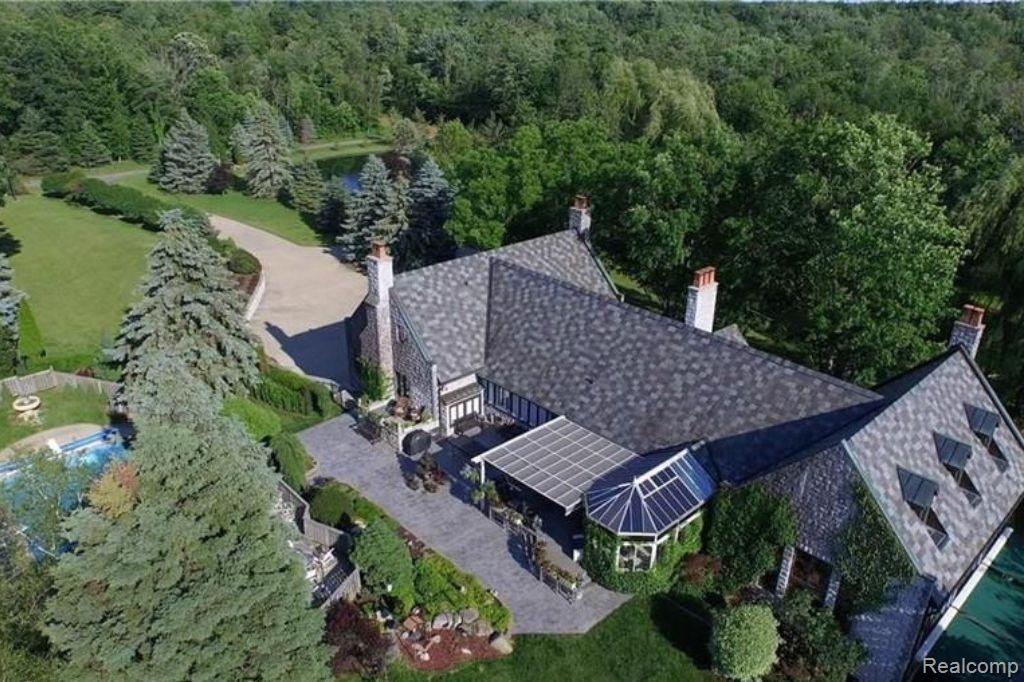 4721 Hasslick Road Property Photo 1