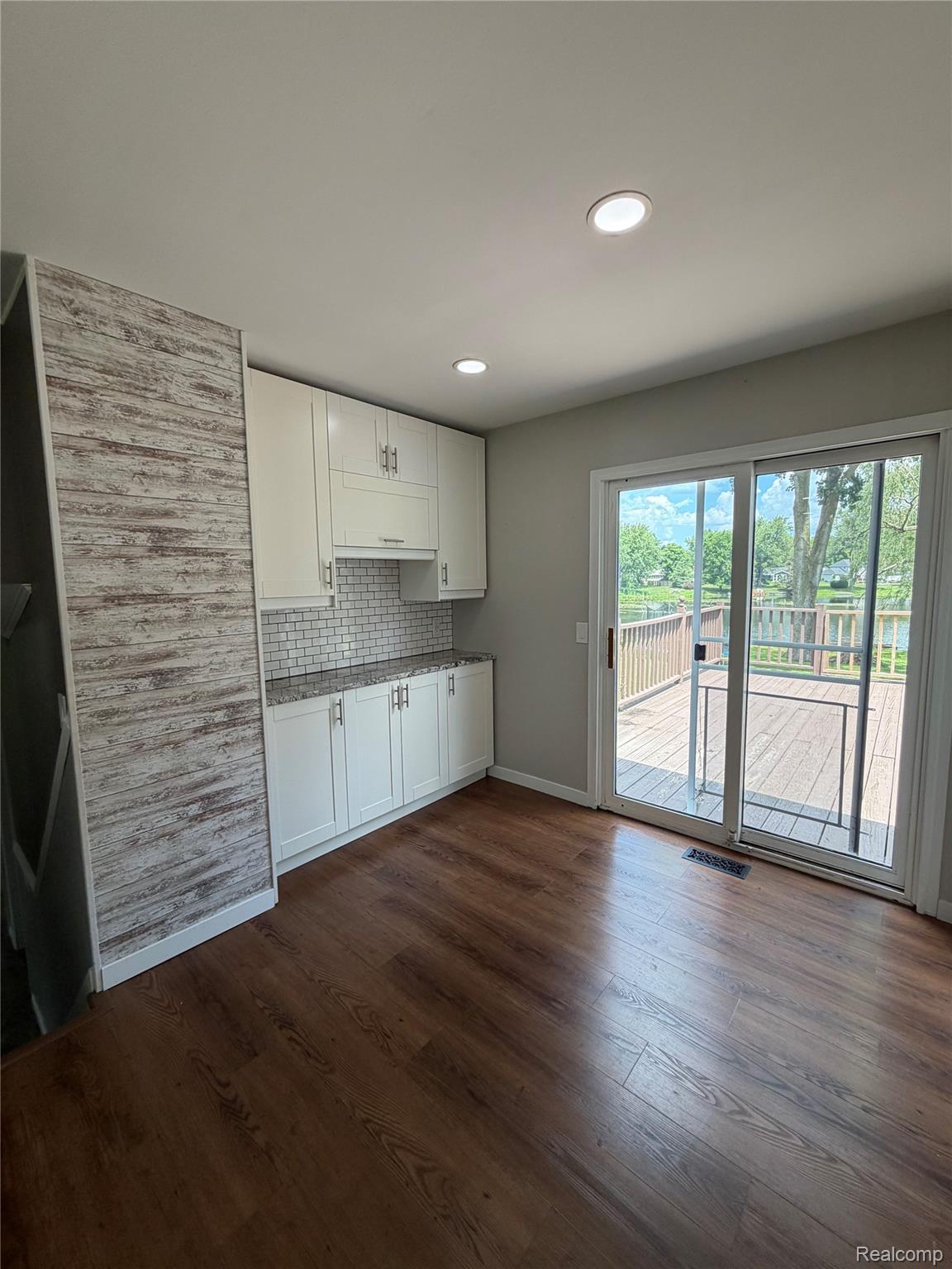 4544 Hillview Shores Property Photo 15