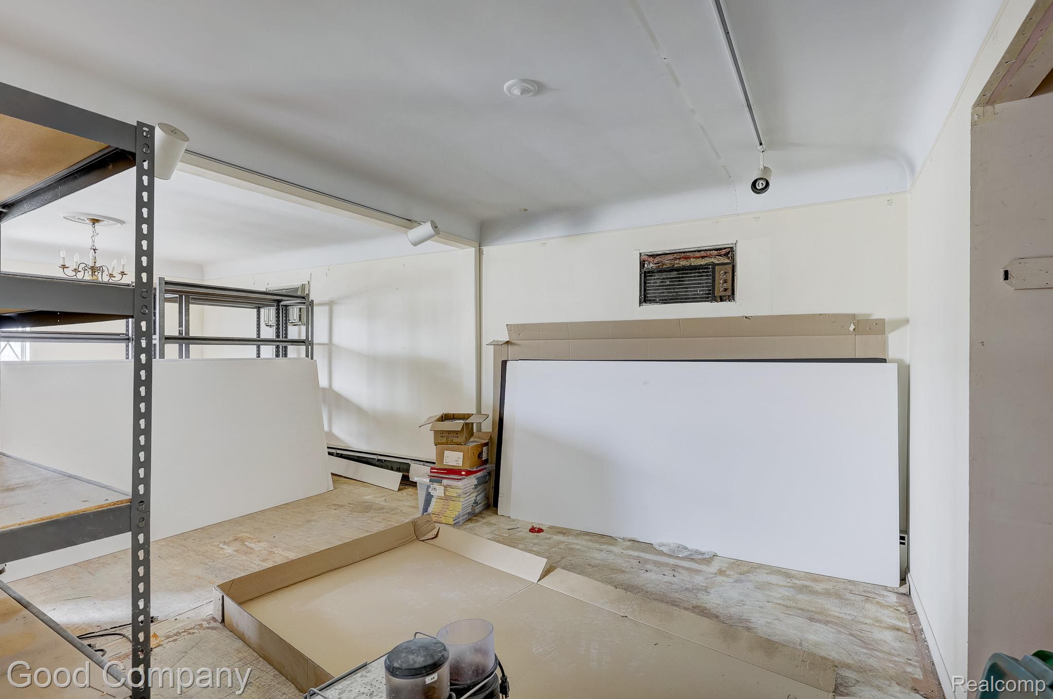 23919 John R Road Property Photo 8