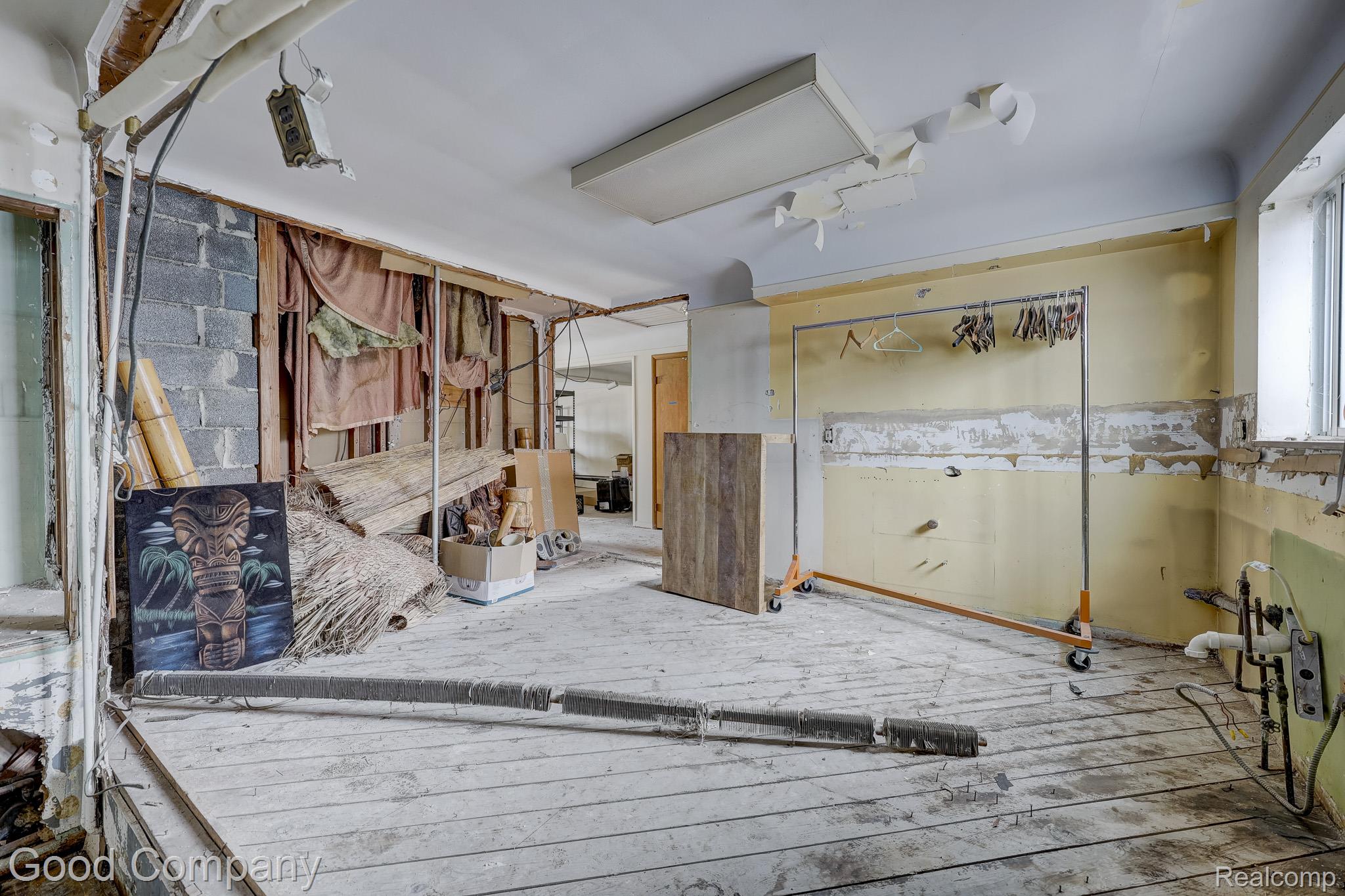 23919 John R Road Property Photo 23