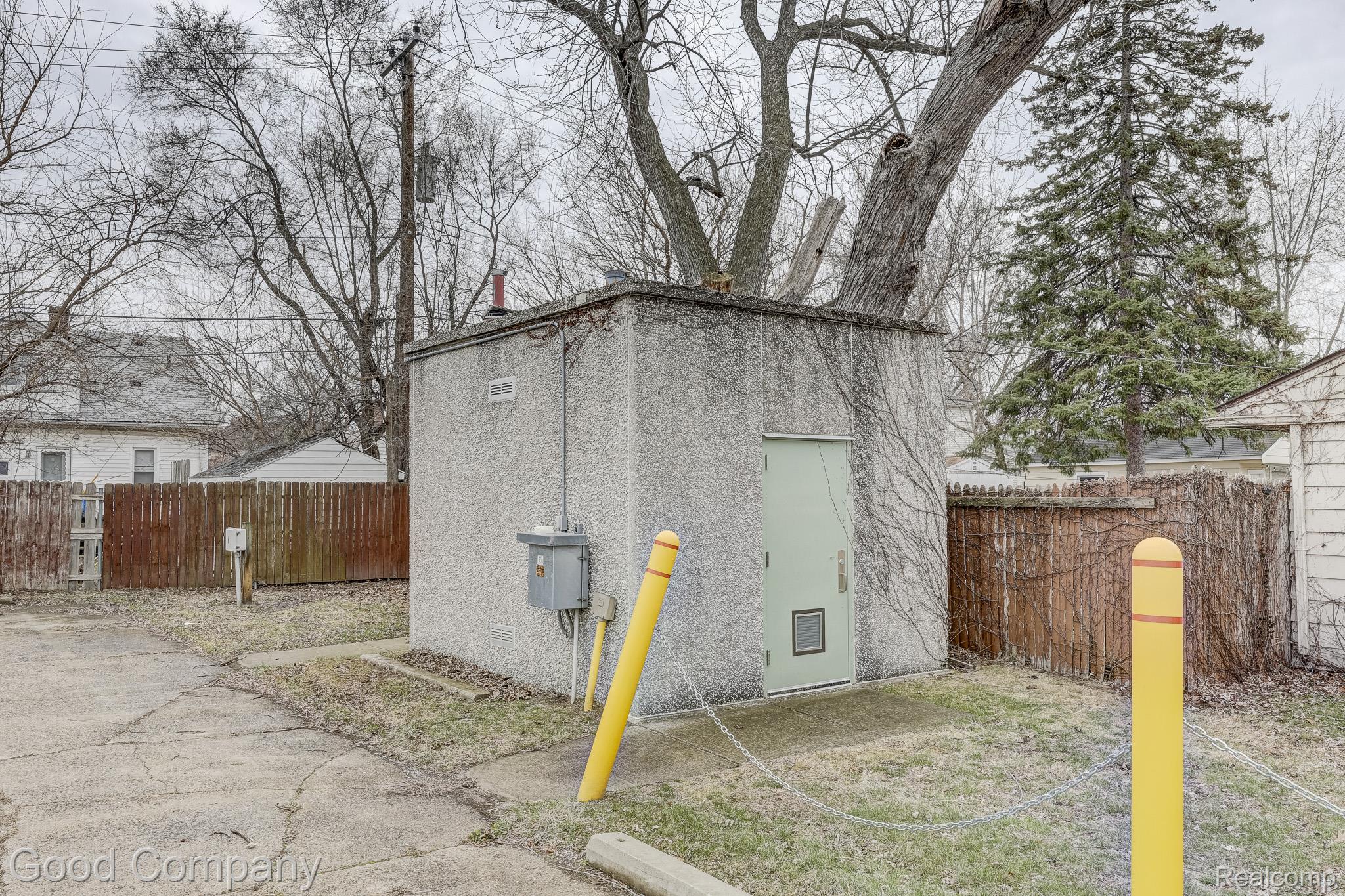 23919 John R Road Property Photo 46
