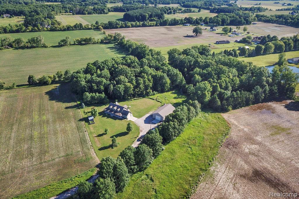 14380 Dice Road Property Photo 6