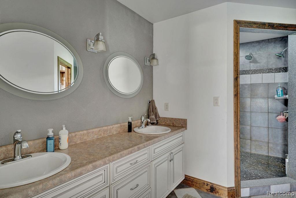 14380 Dice Road Property Photo 27