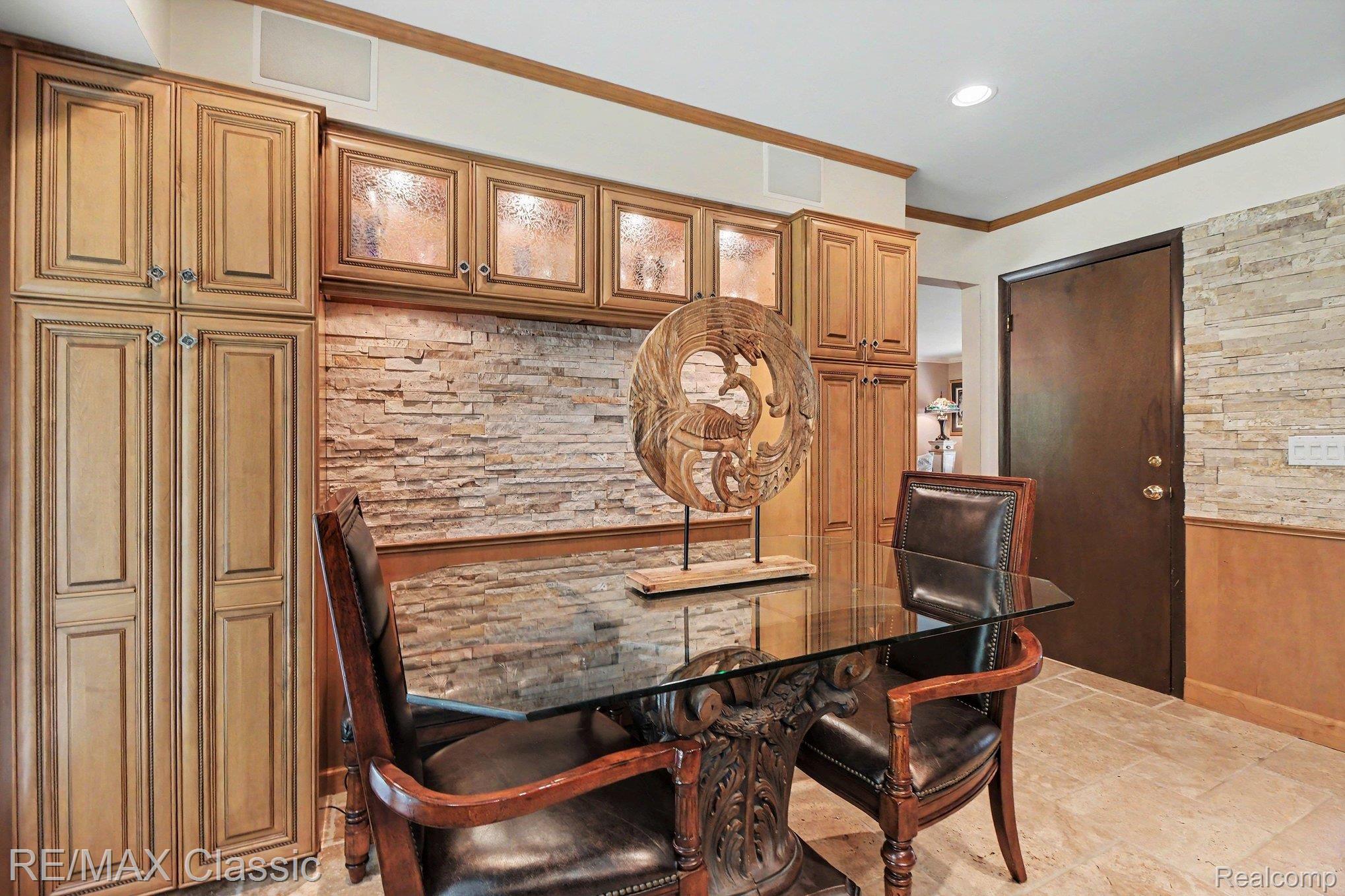 4590 Pine Village Drive Property Photo 13