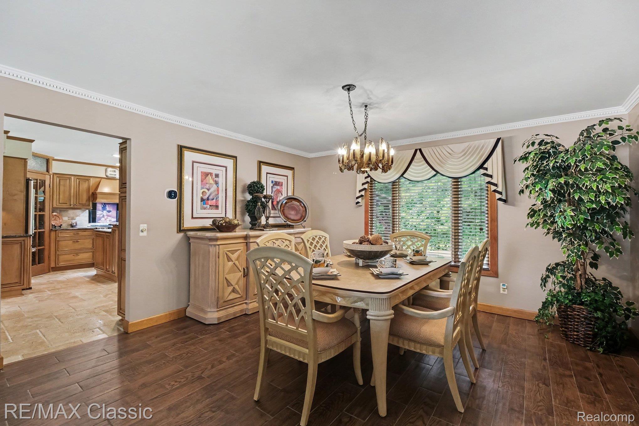 4590 Pine Village Drive Property Photo 14