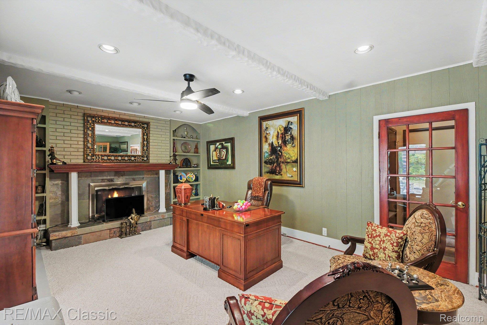 4590 Pine Village Drive Property Photo 17