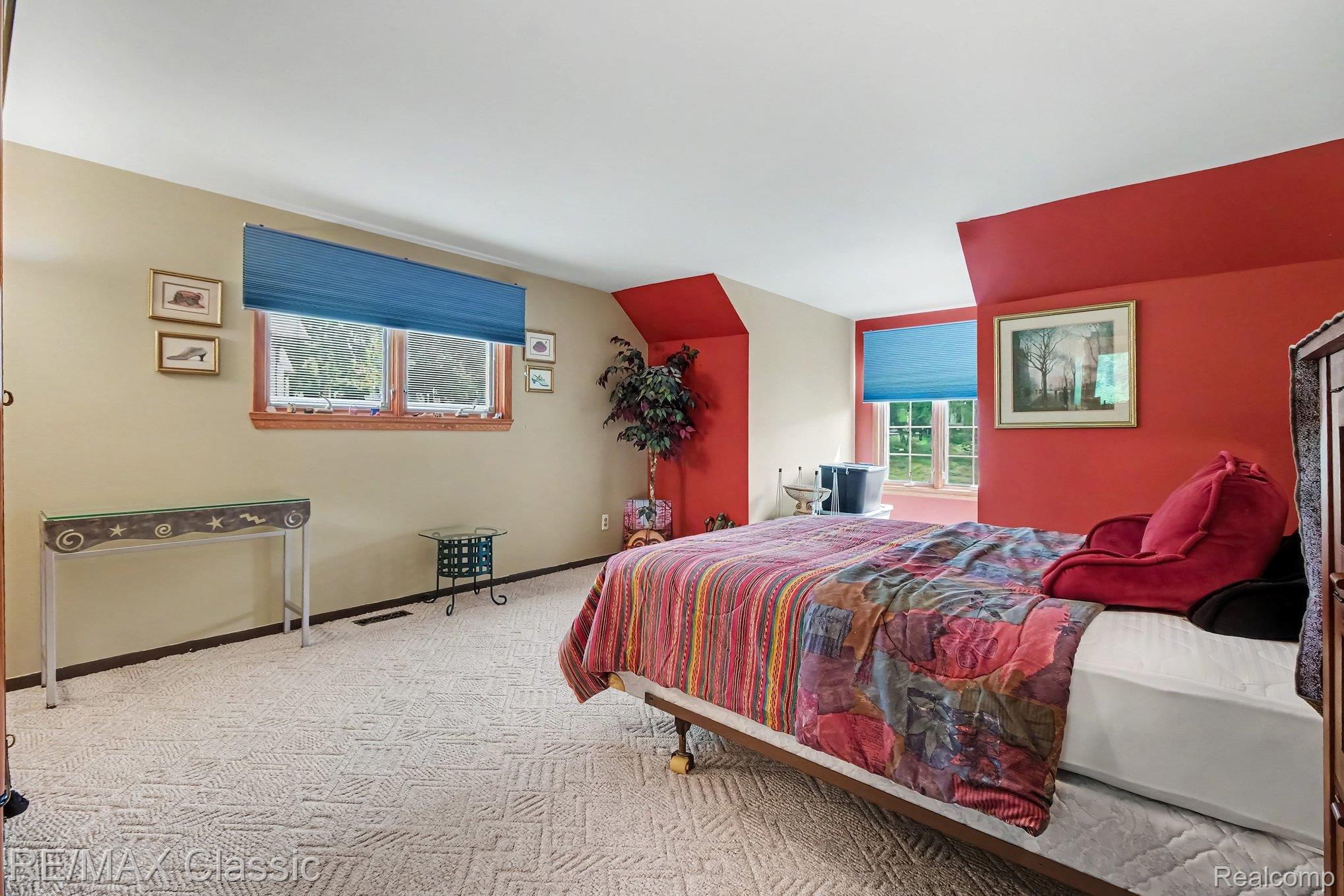 4590 Pine Village Drive Property Photo 25