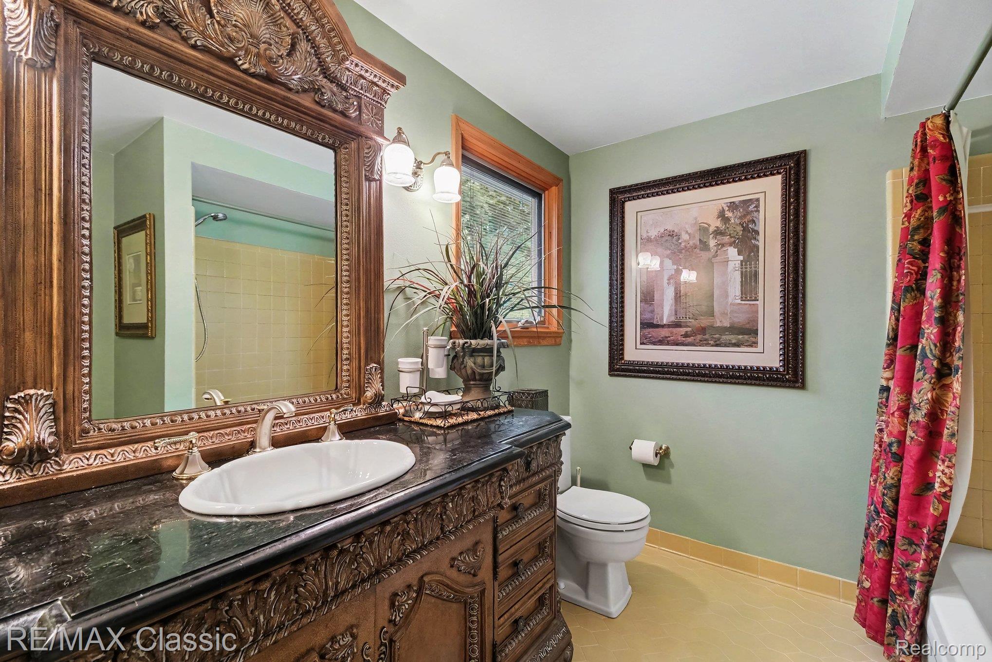 4590 Pine Village Drive Property Photo 27