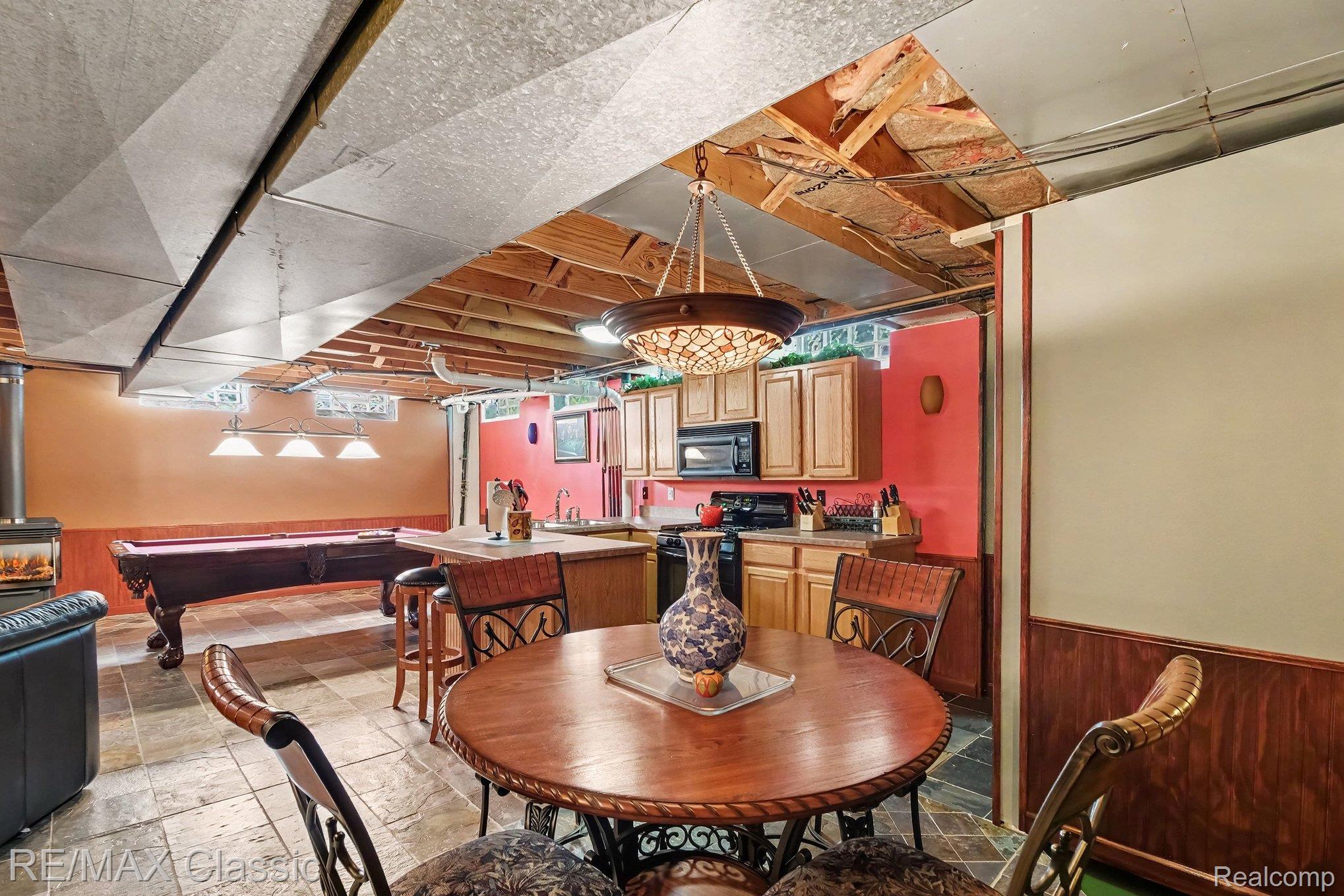 4590 Pine Village Drive Property Photo 34
