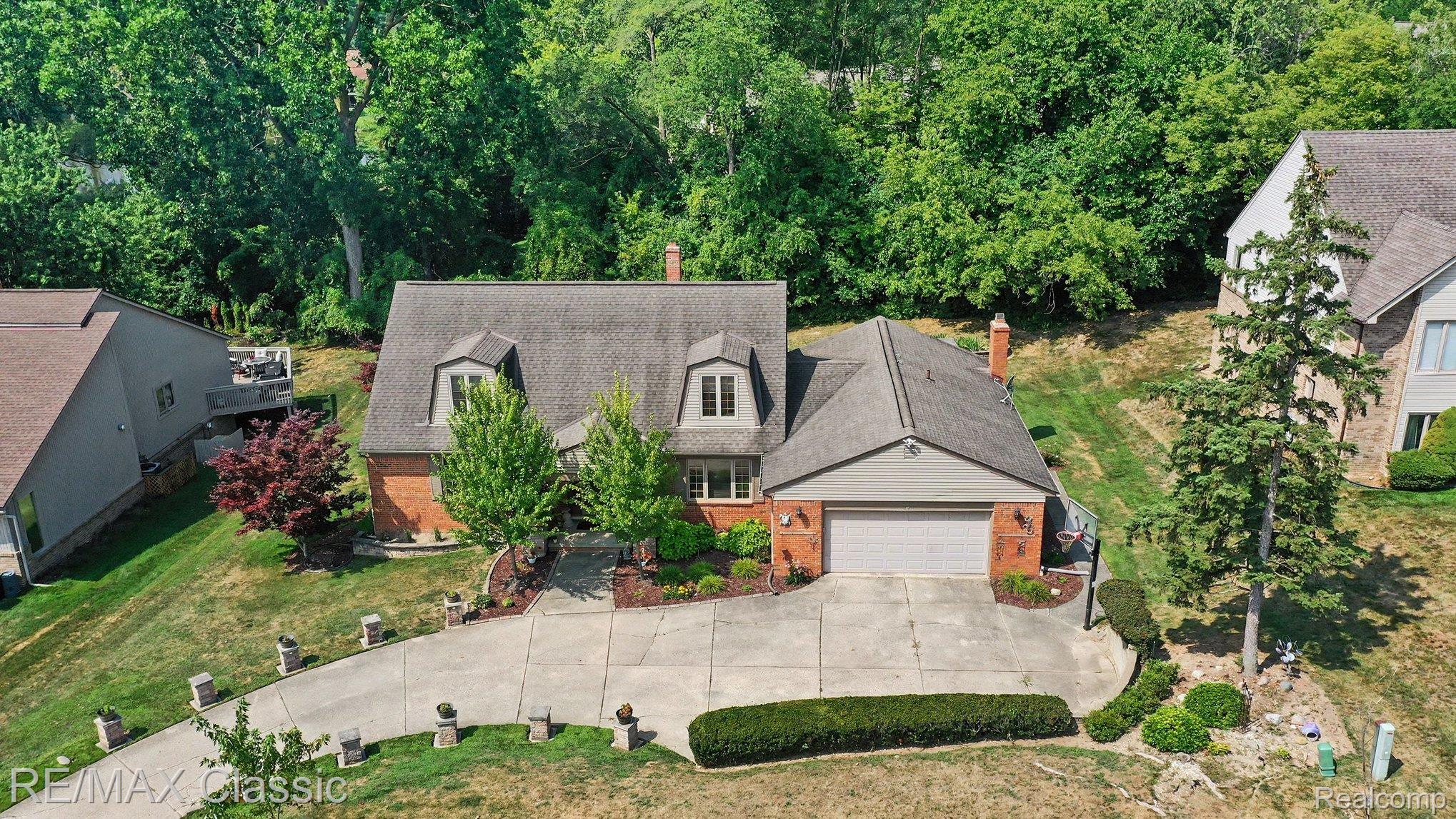4590 Pine Village Drive Property Photo 40