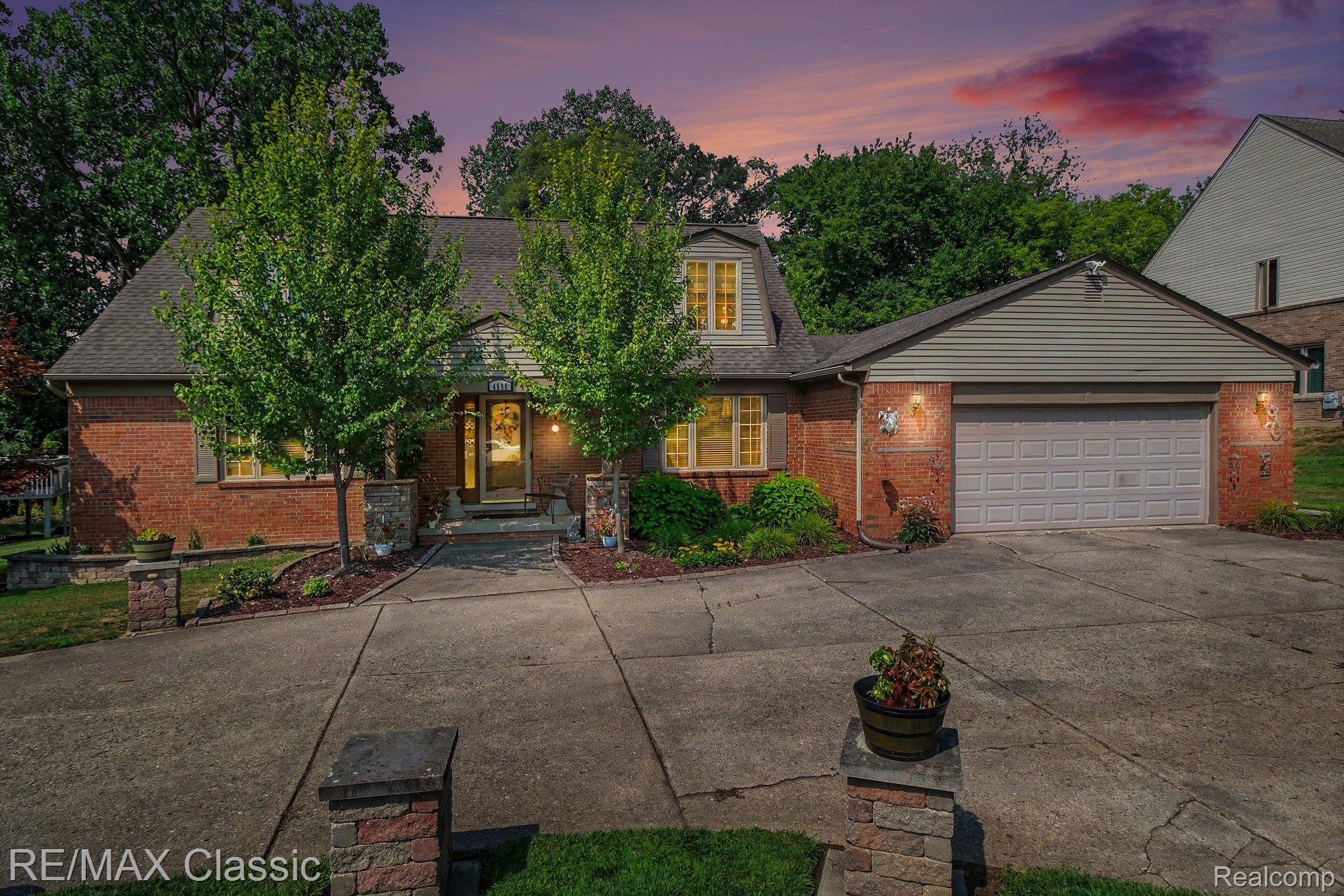 4590 Pine Village Drive Property Photo 42