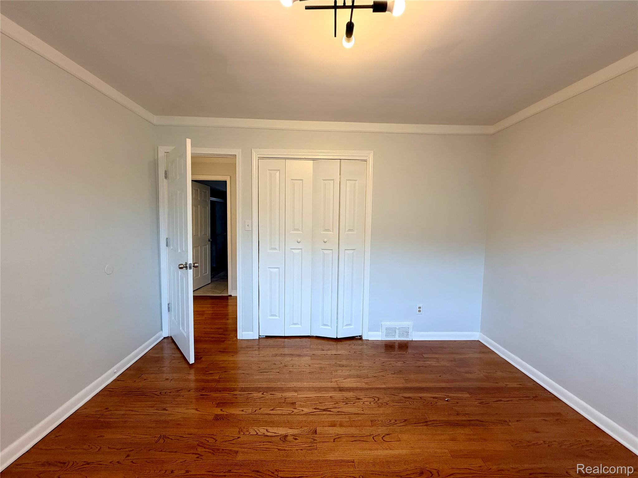 19189 Berden Street Property Photo 11