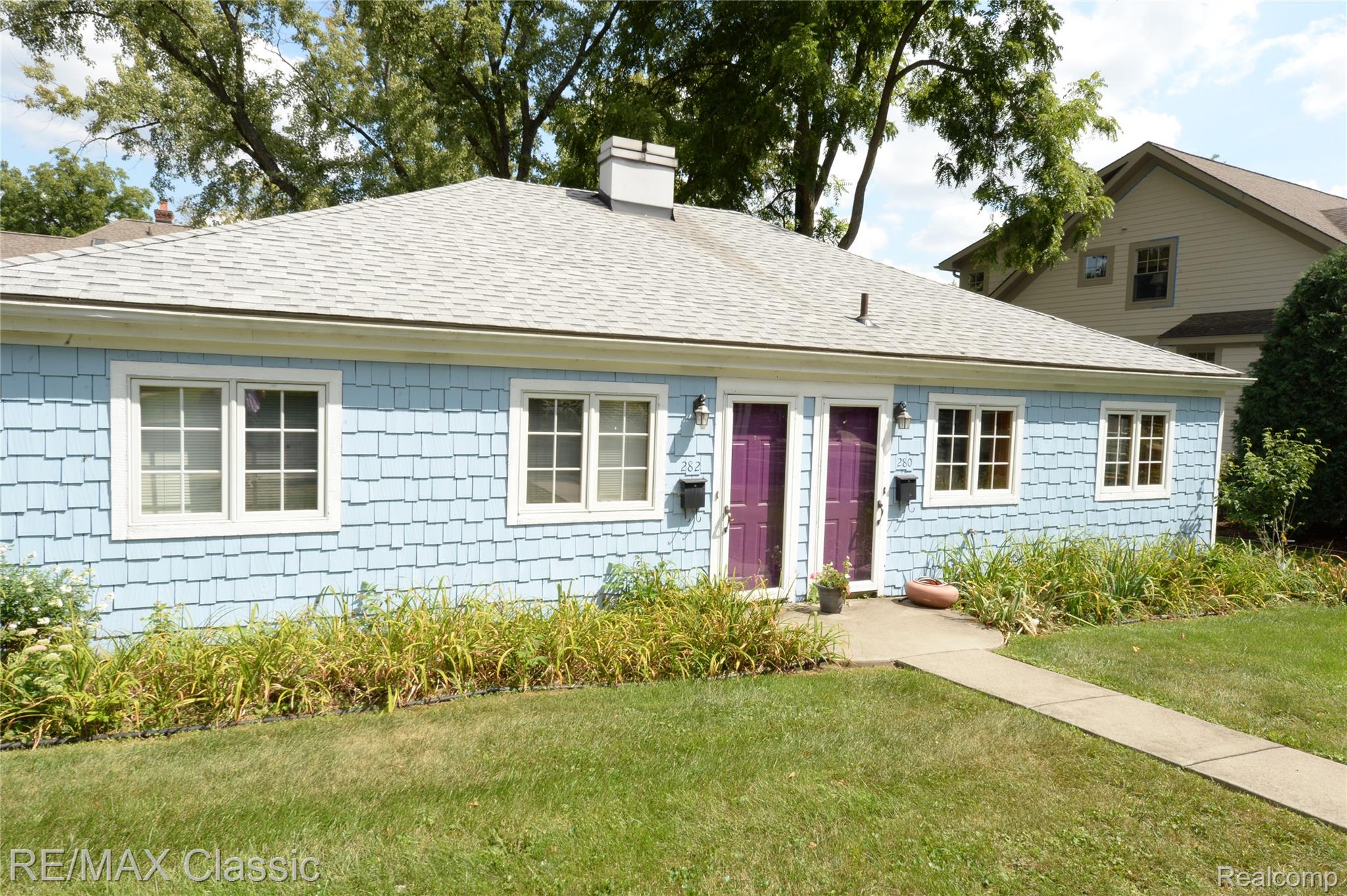 280 Hutton Street Property Photo 1