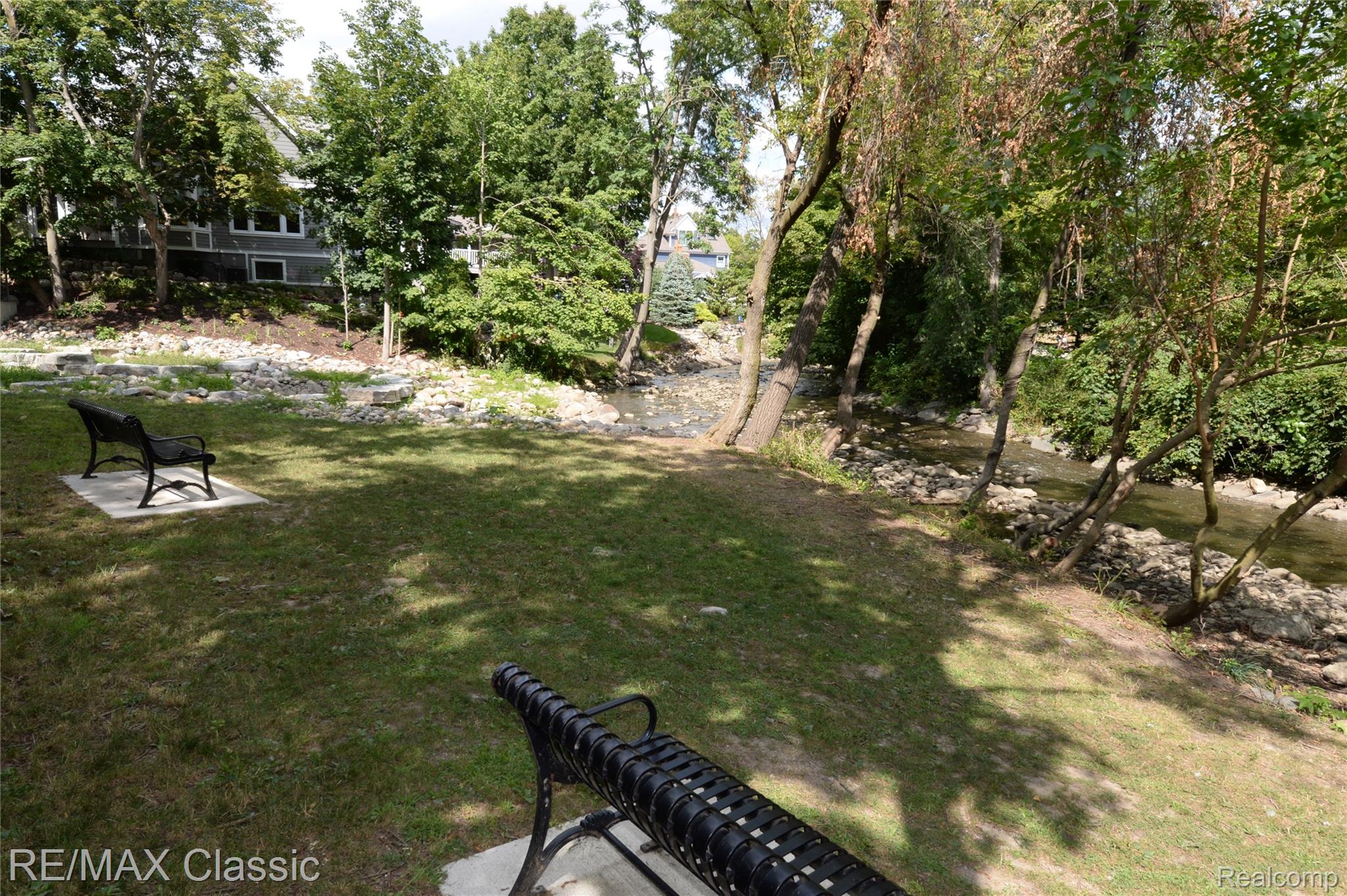 280 Hutton Street Property Photo 11