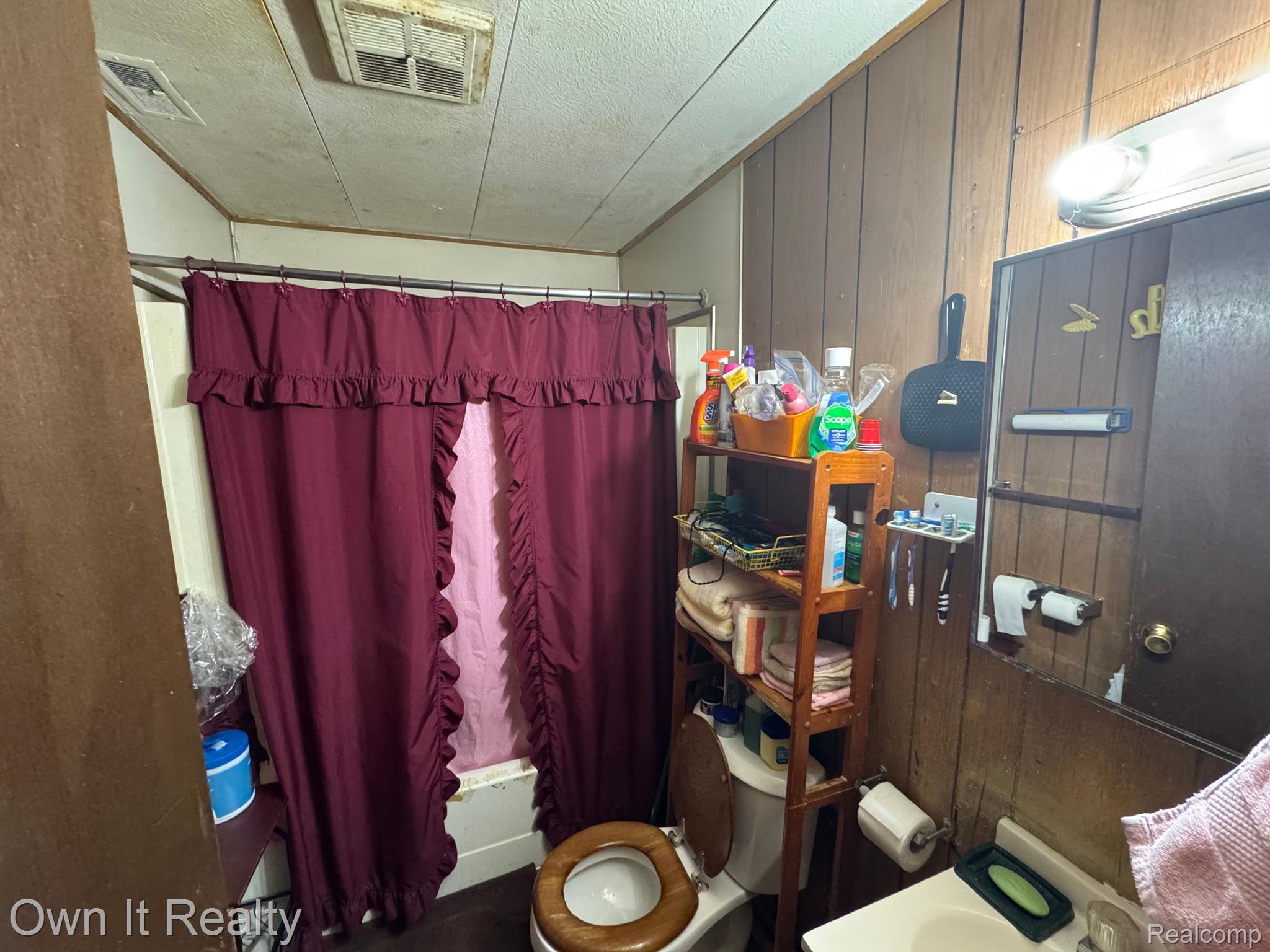 12920 E Canfield Street Property Photo 4