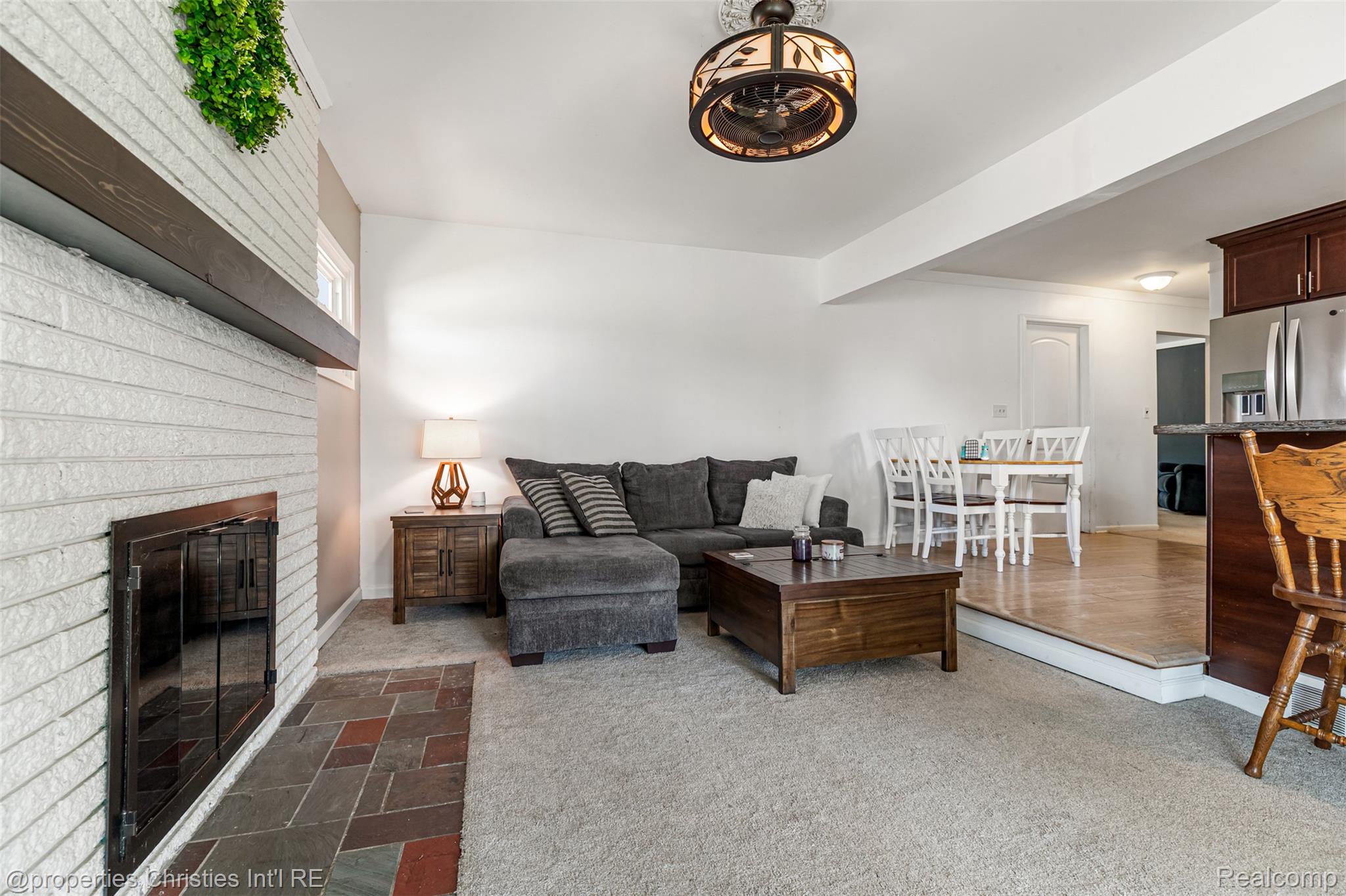 20200 Shores Street Property Photo 10