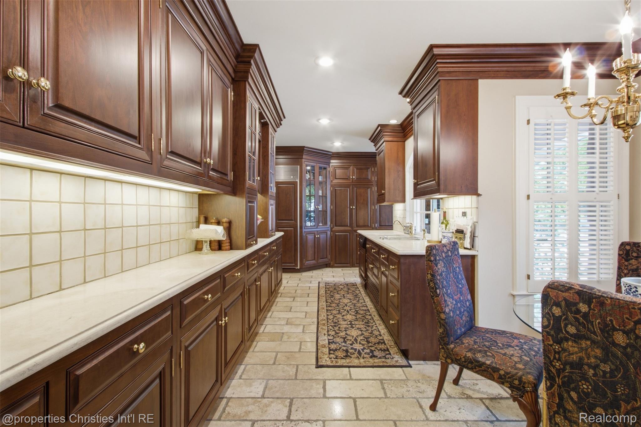 485 Westwood Drive Property Photo 12