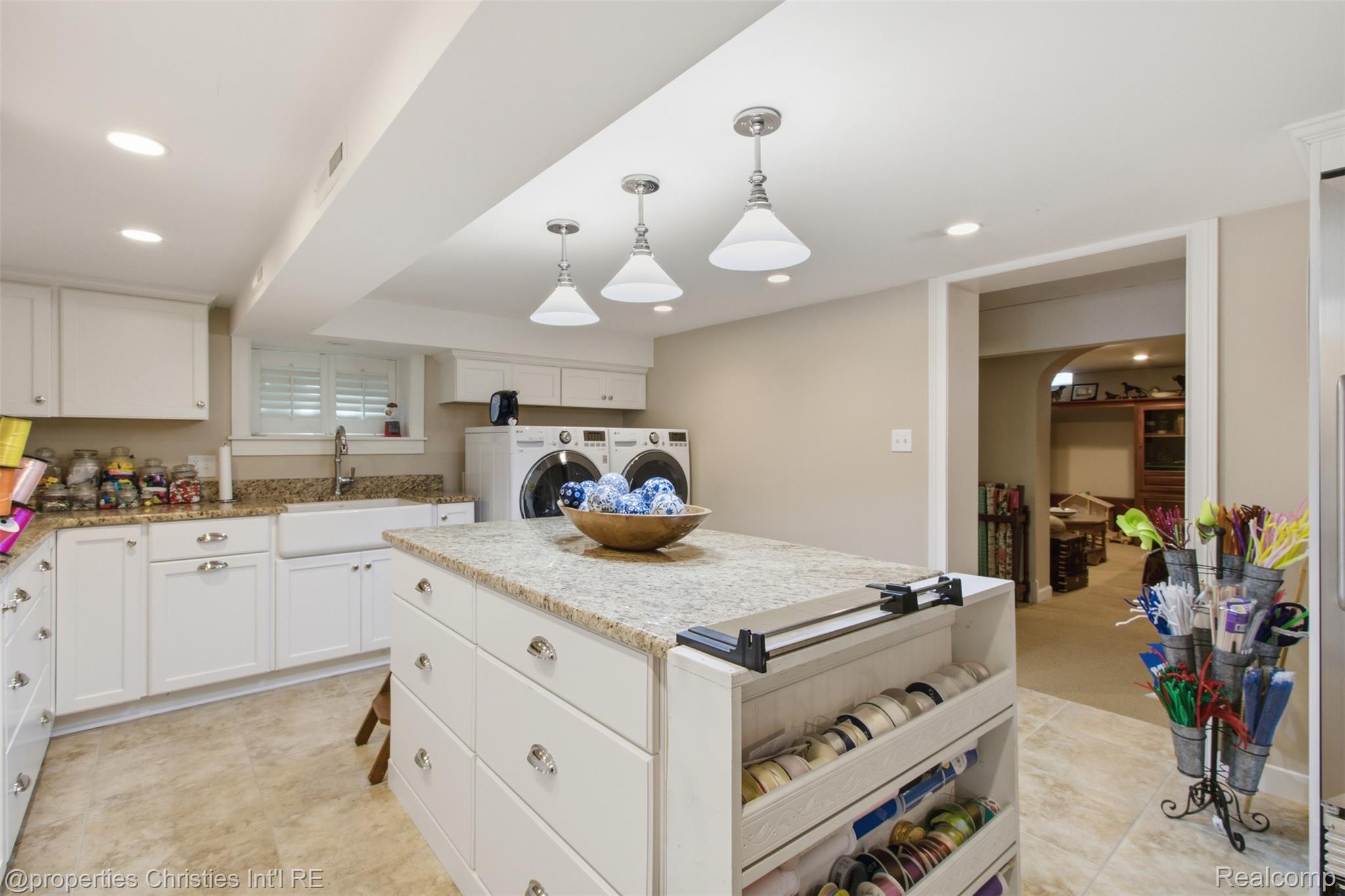 485 Westwood Drive Property Photo 39