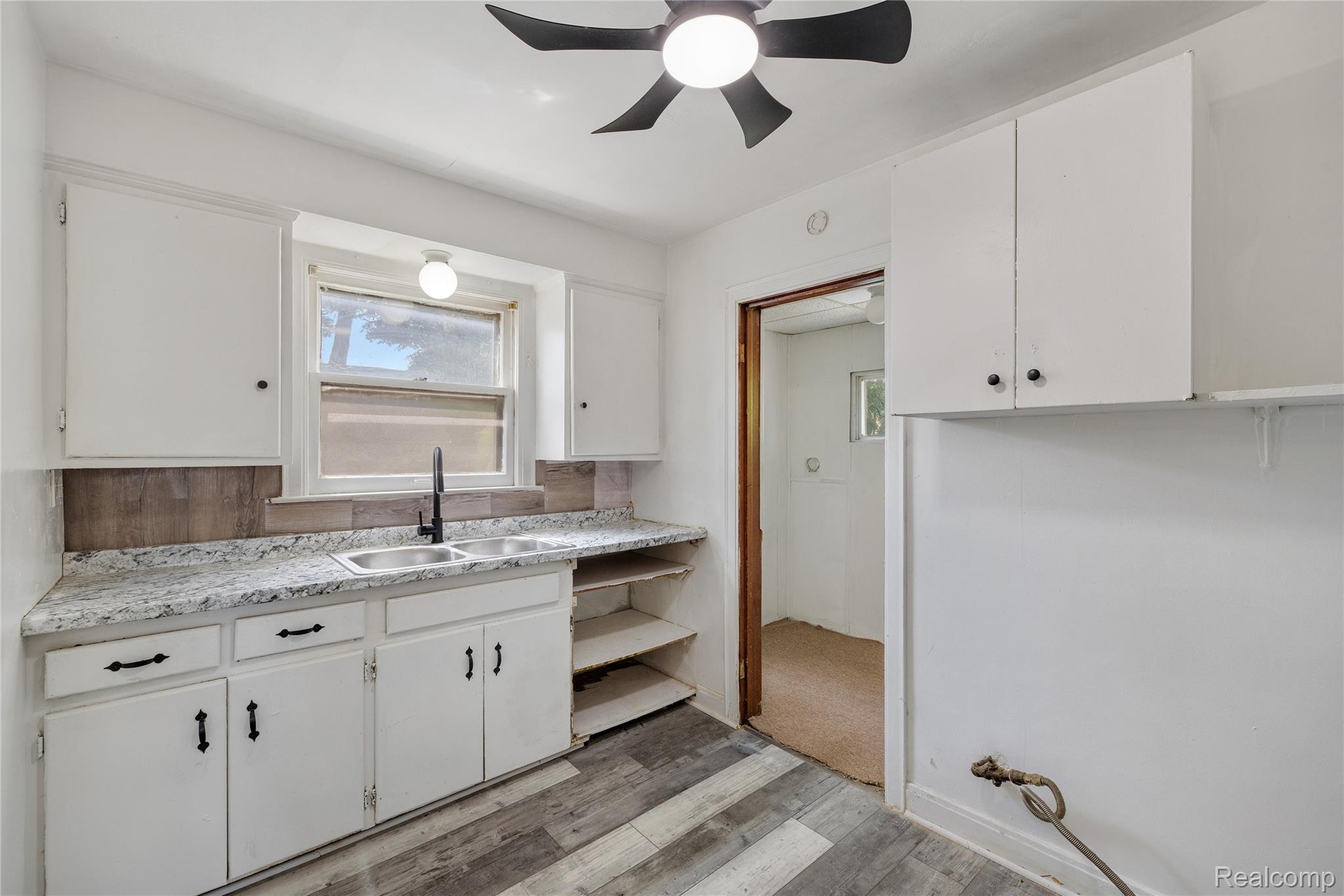 242 Crocker Boulevard Property Photo 20