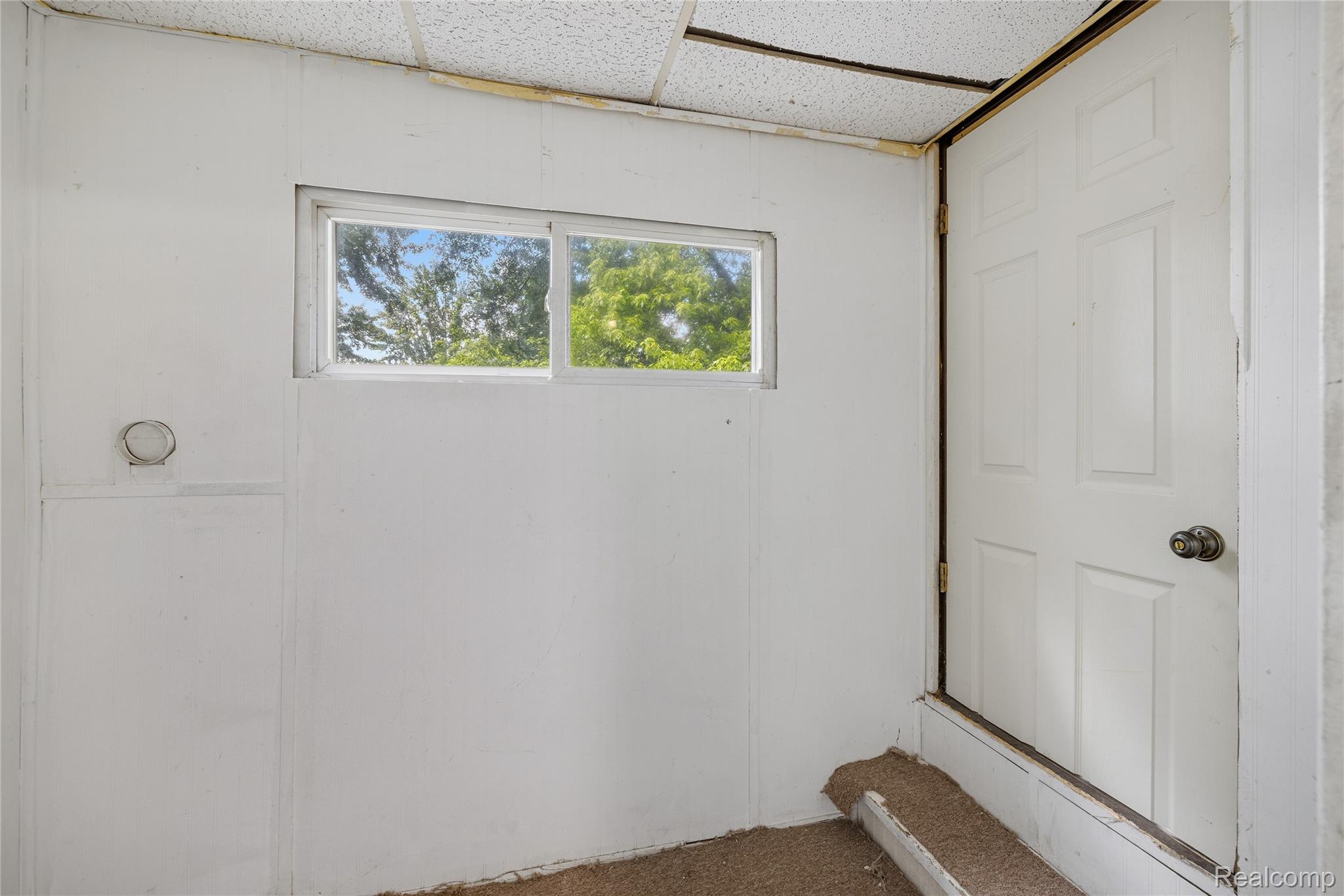 242 Crocker Boulevard Property Photo 24